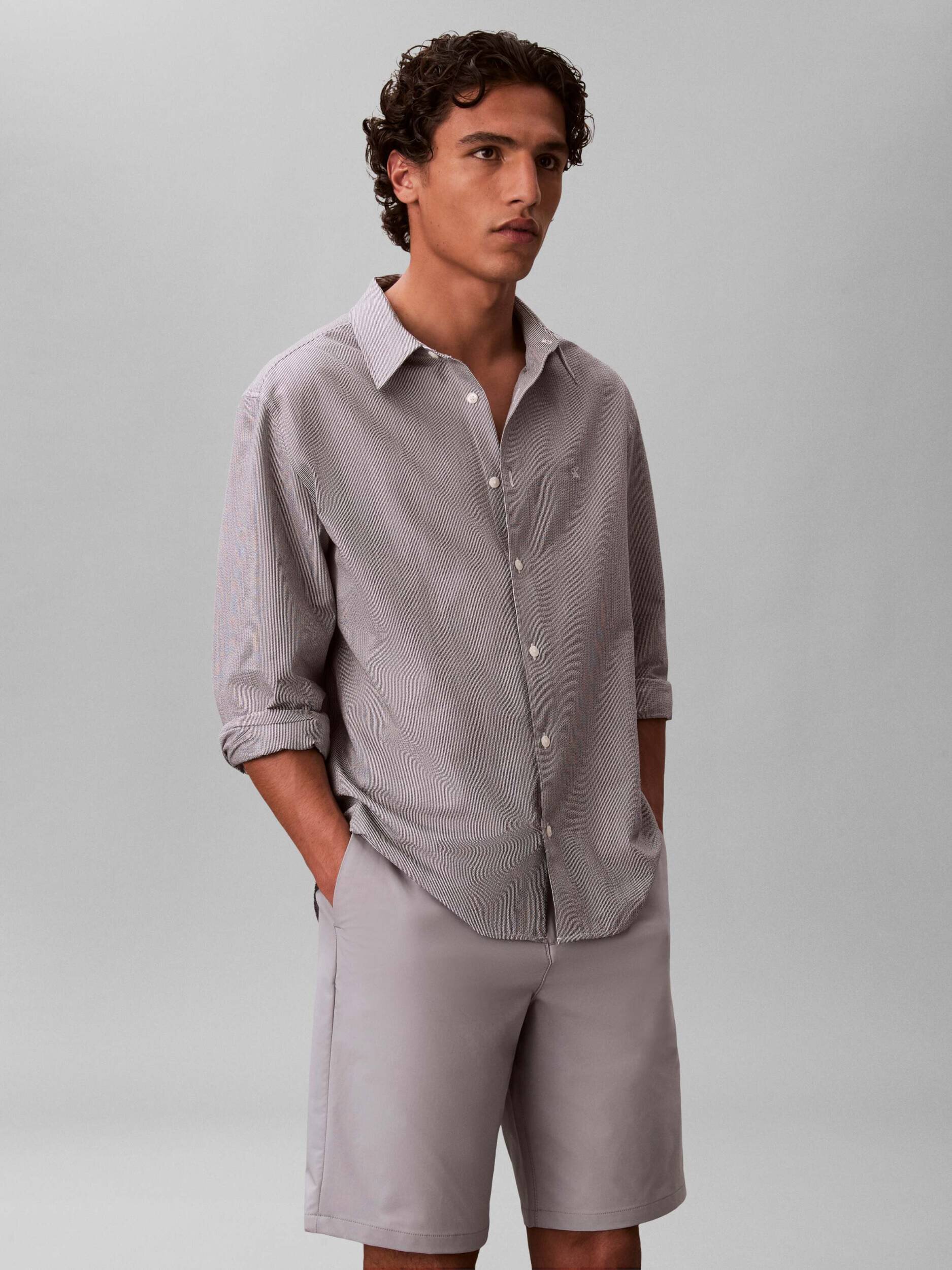 Calvin Klein Pantaloni scurți chino | Straight fit