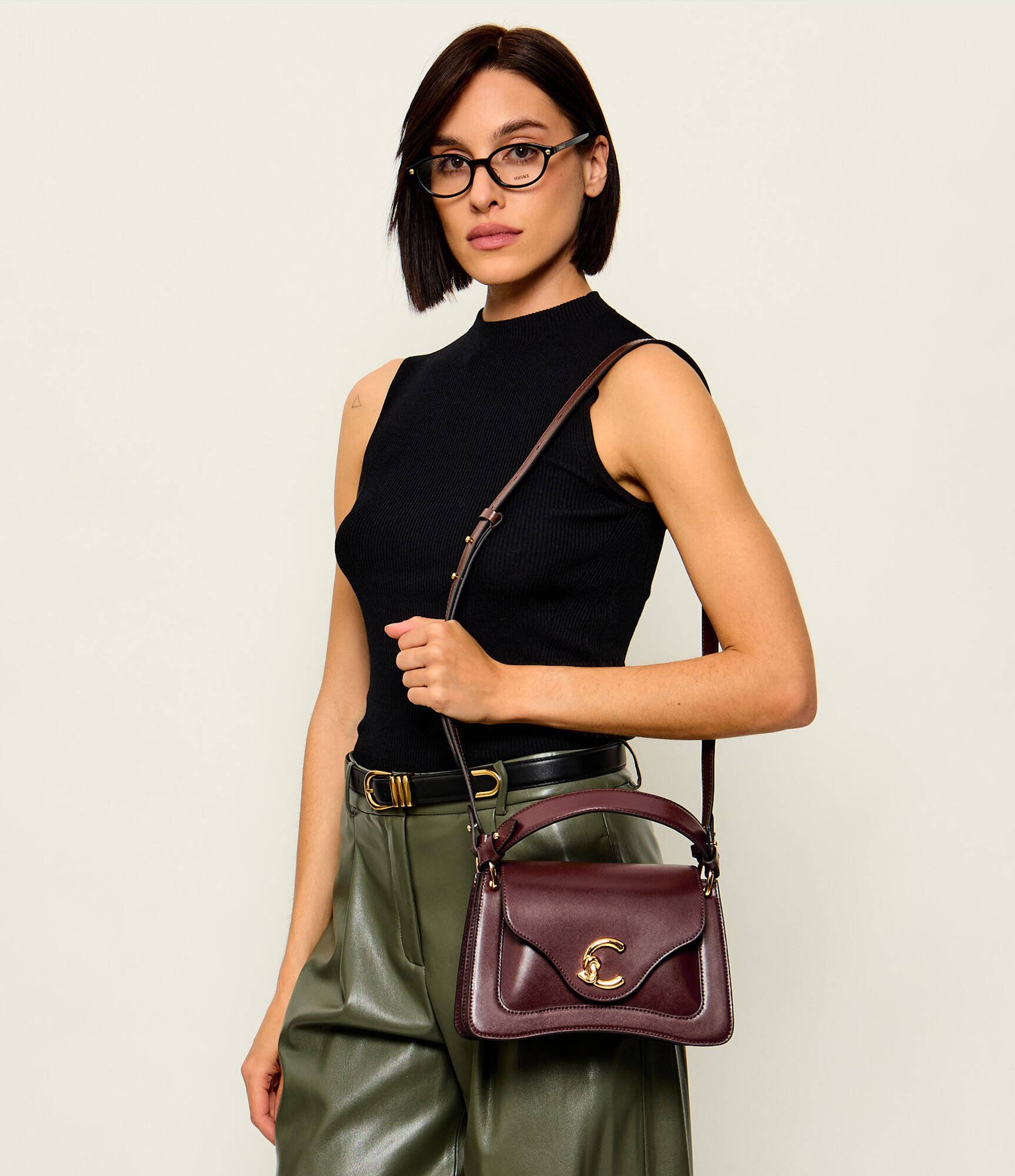 COCCINELLE De piele cufăr C-me