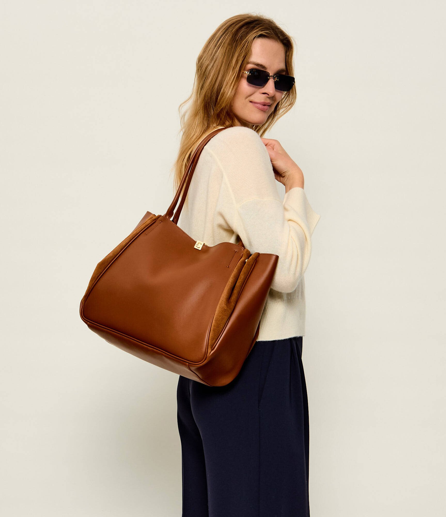 COCCINELLE De piele geantă shopper Pansy | piele întoarsă