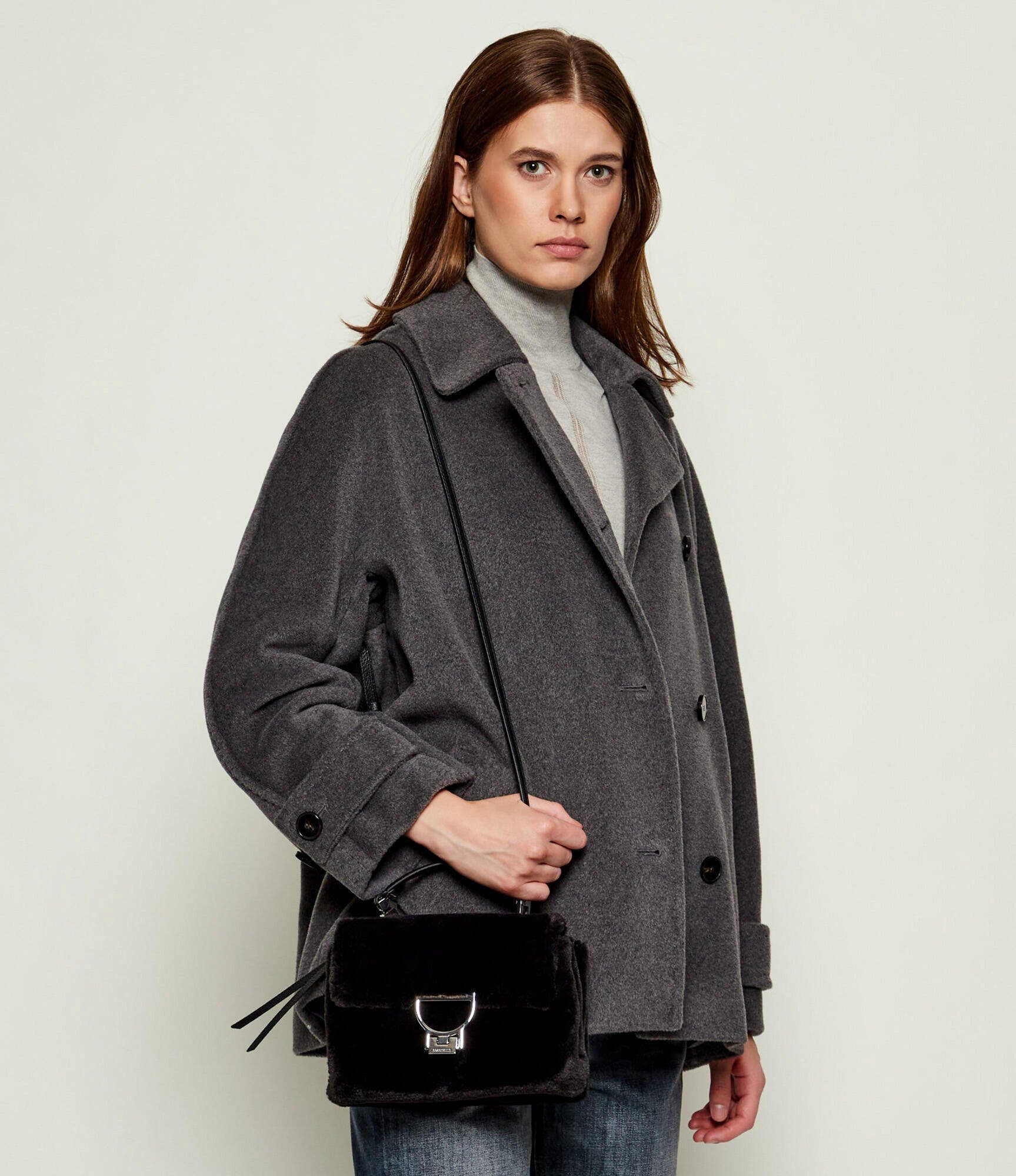 COCCINELLE Geantă pe umăr Arlettis | shearling cu adaos de piele