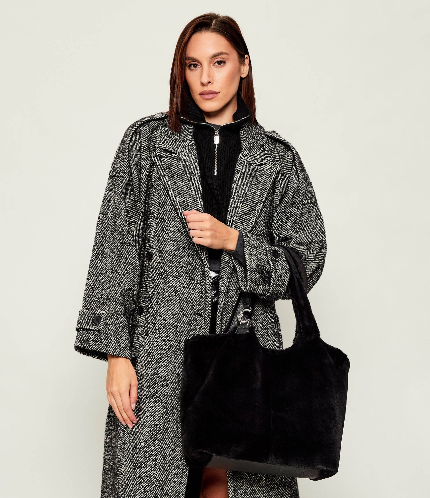 COCCINELLE Geantă shopper C-Easy | shearling cu adaos de piele