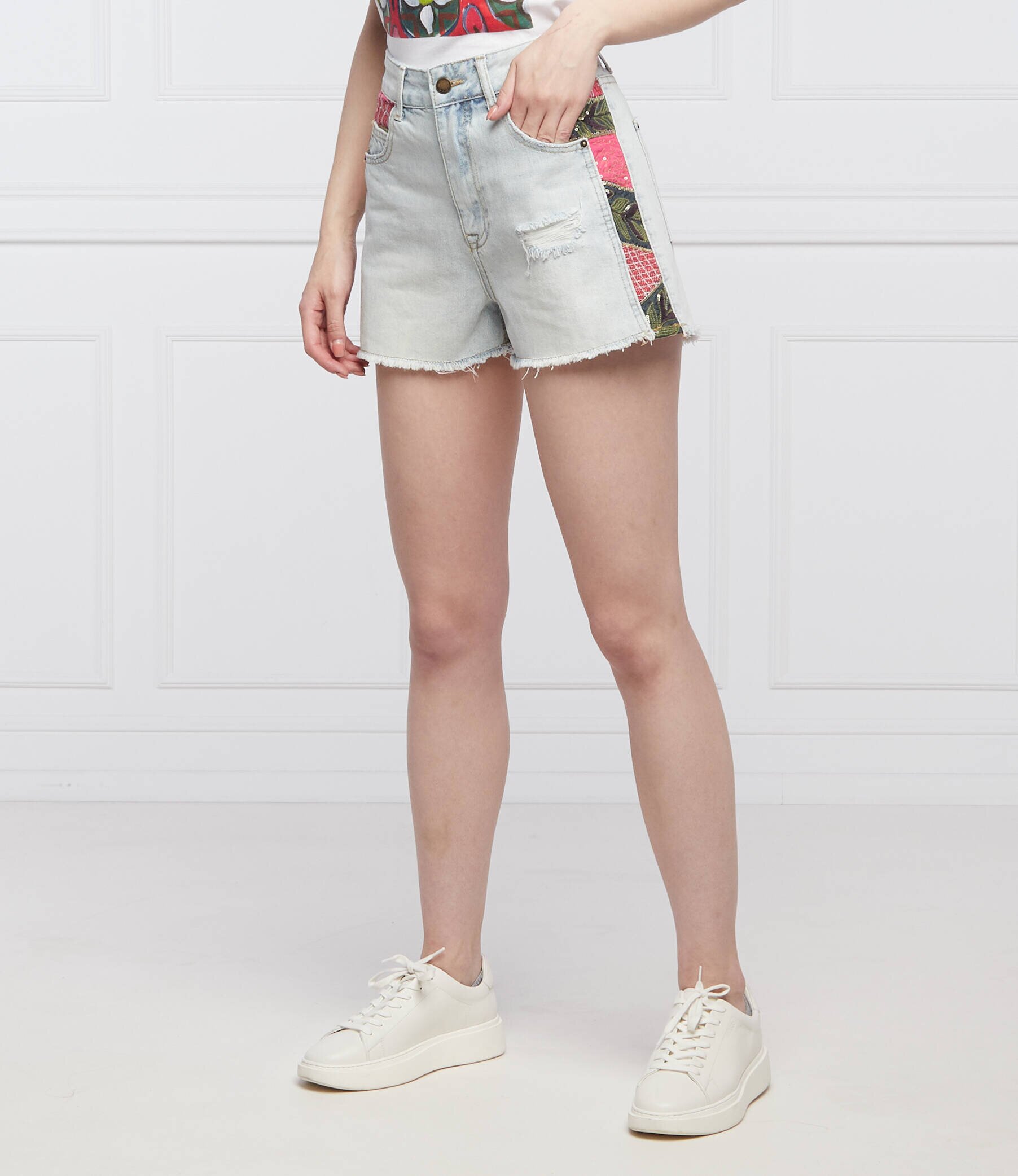 Desigual Pantaloni scurți CARTAGENA | Regular Fit