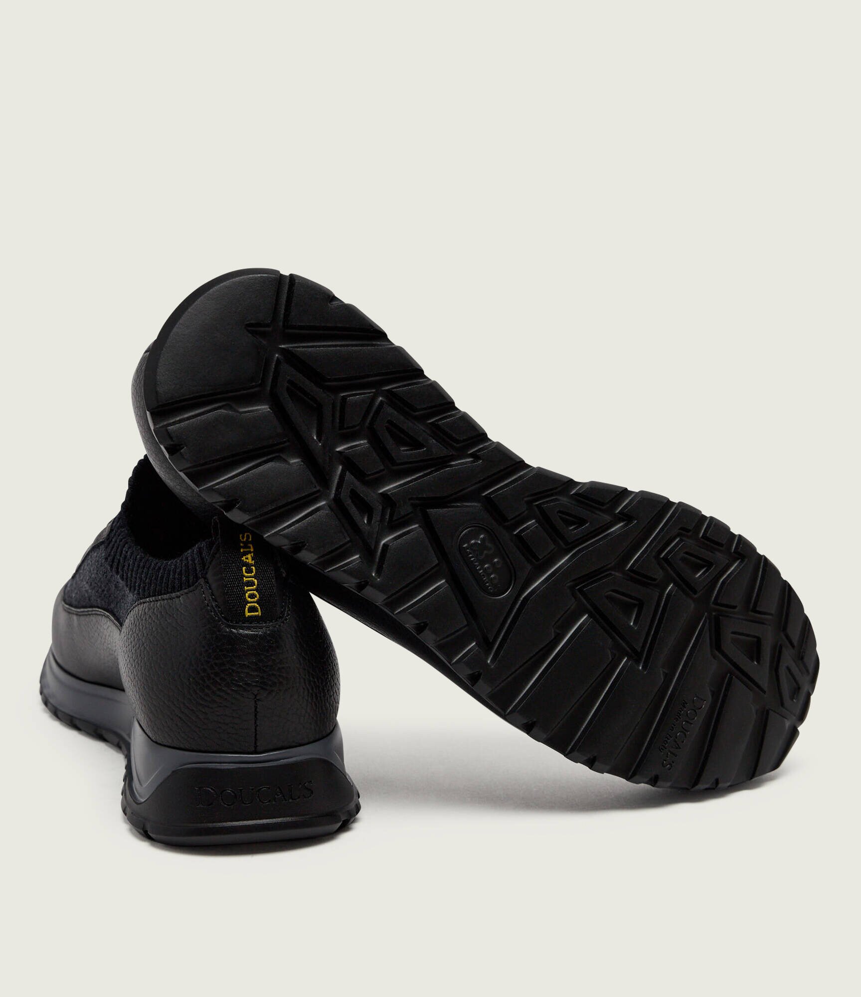 Doucal's De piele slip on