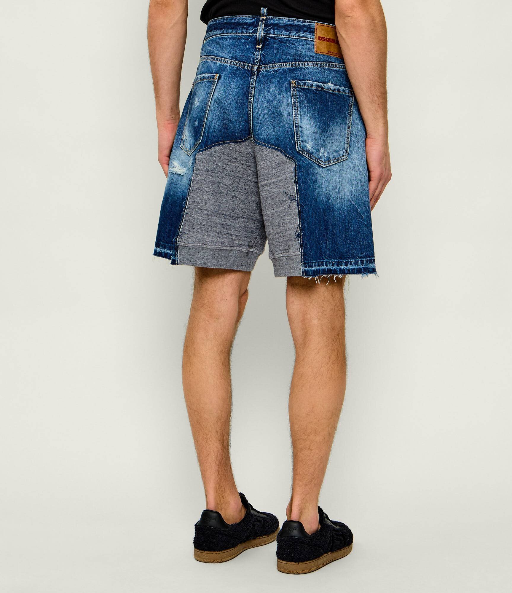 Dsquared2 De blugi pantaloni scurți Hybrid | Relaxed fit