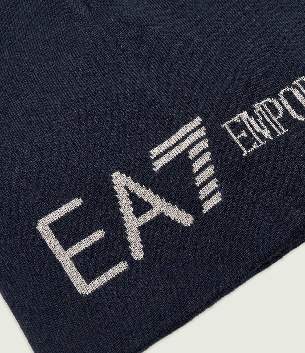 EA7 Căciulă