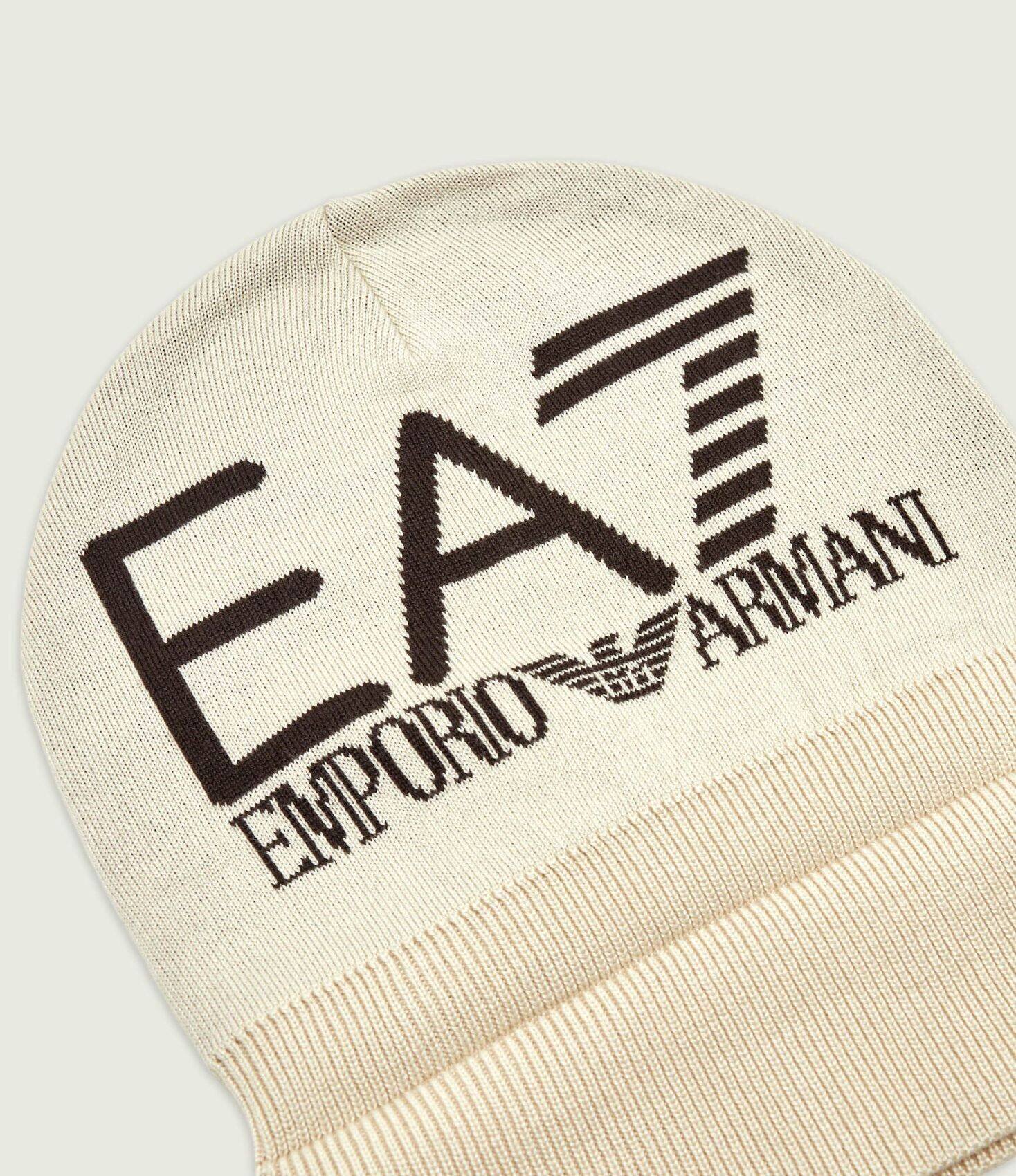 EA7 Căciulă
