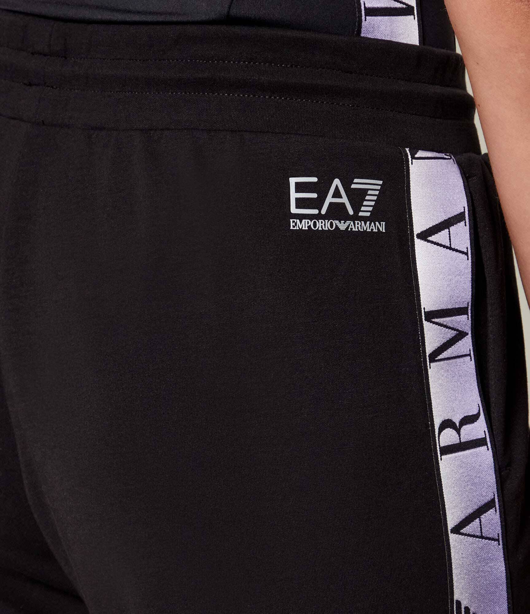 EA7 Pantaloni de trening | Boyfriend fit