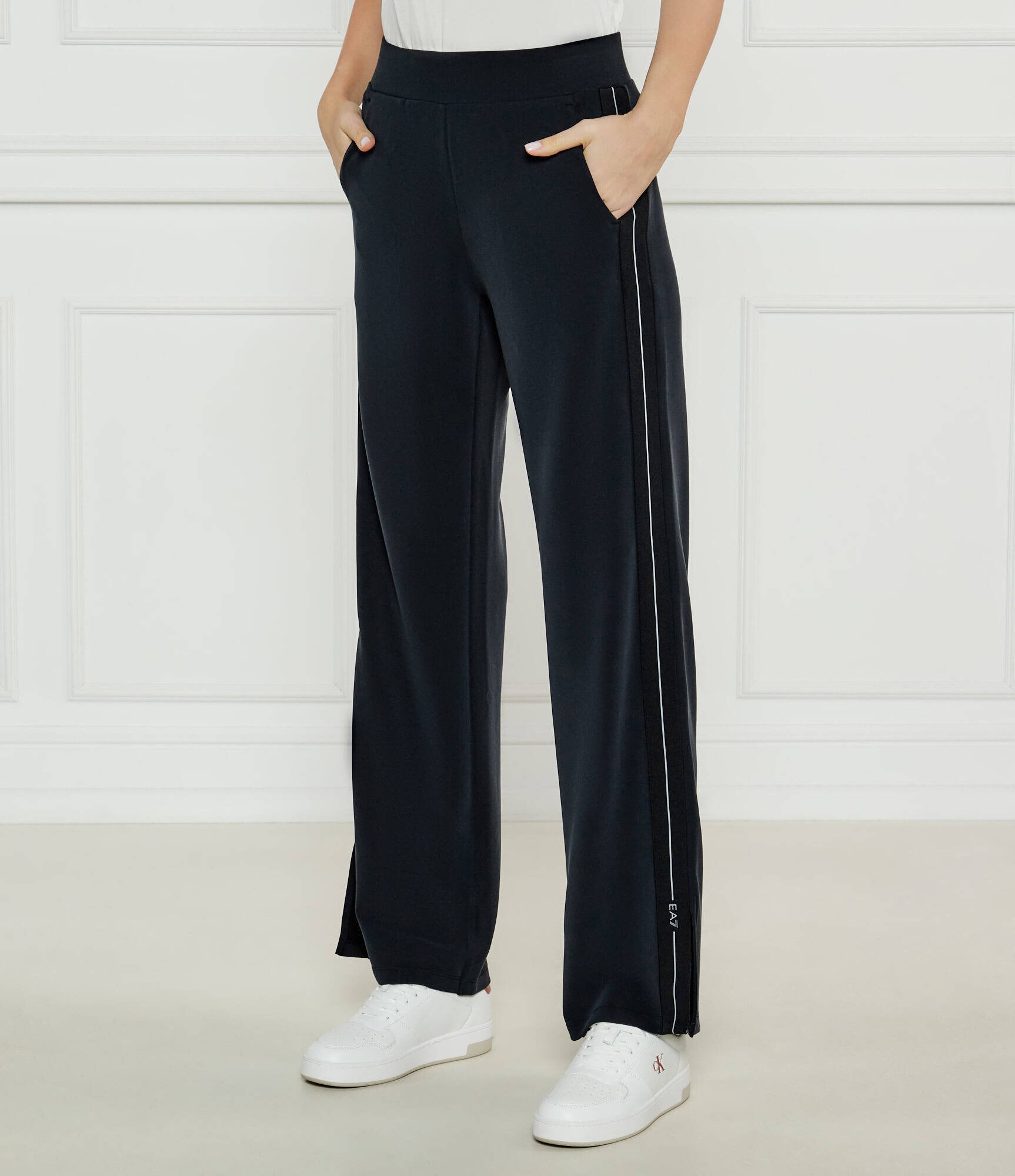 EA7 Pantaloni de trening | flare fit