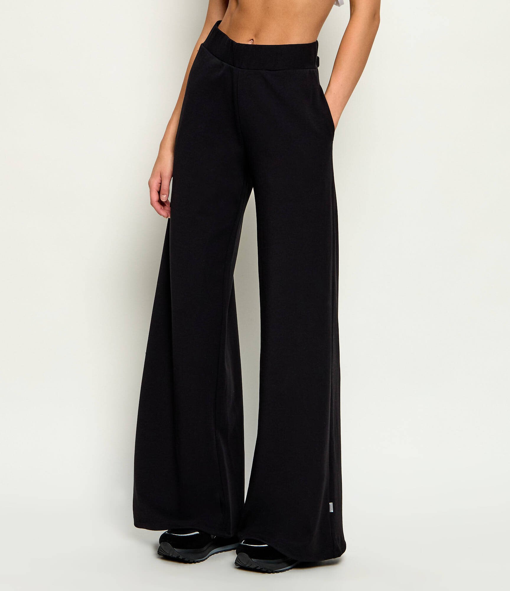 EA7 Pantaloni de trening | Relaxed fit
