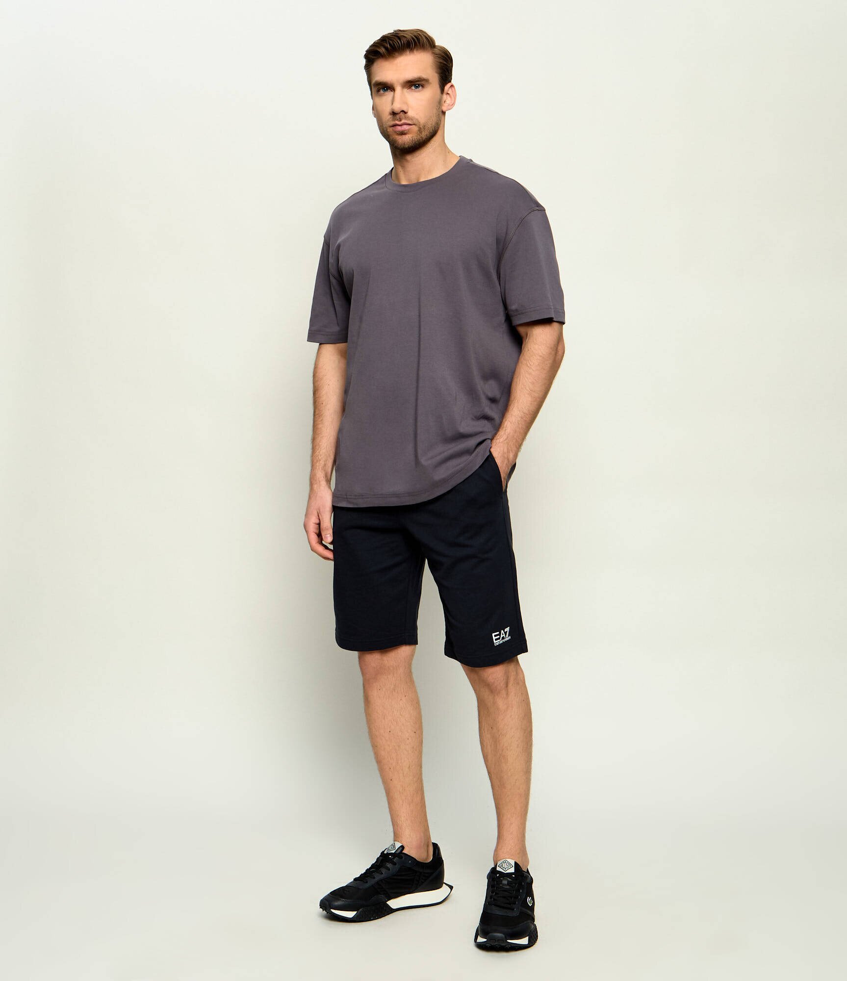 EA7 Pantaloni scurți | Loose fit