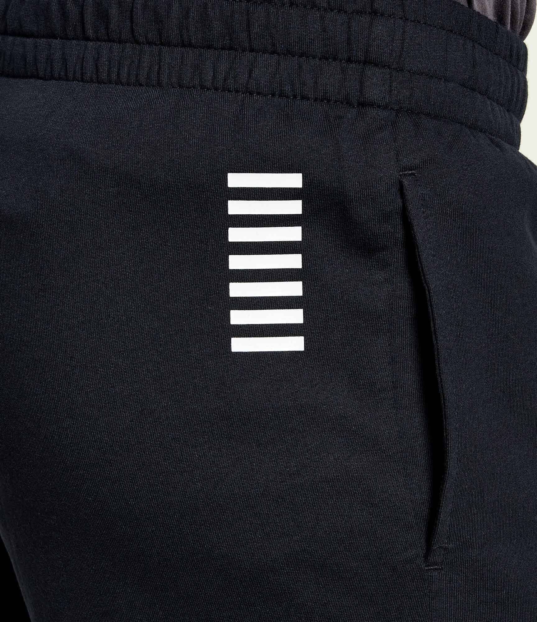 EA7 Pantaloni scurți | Loose fit