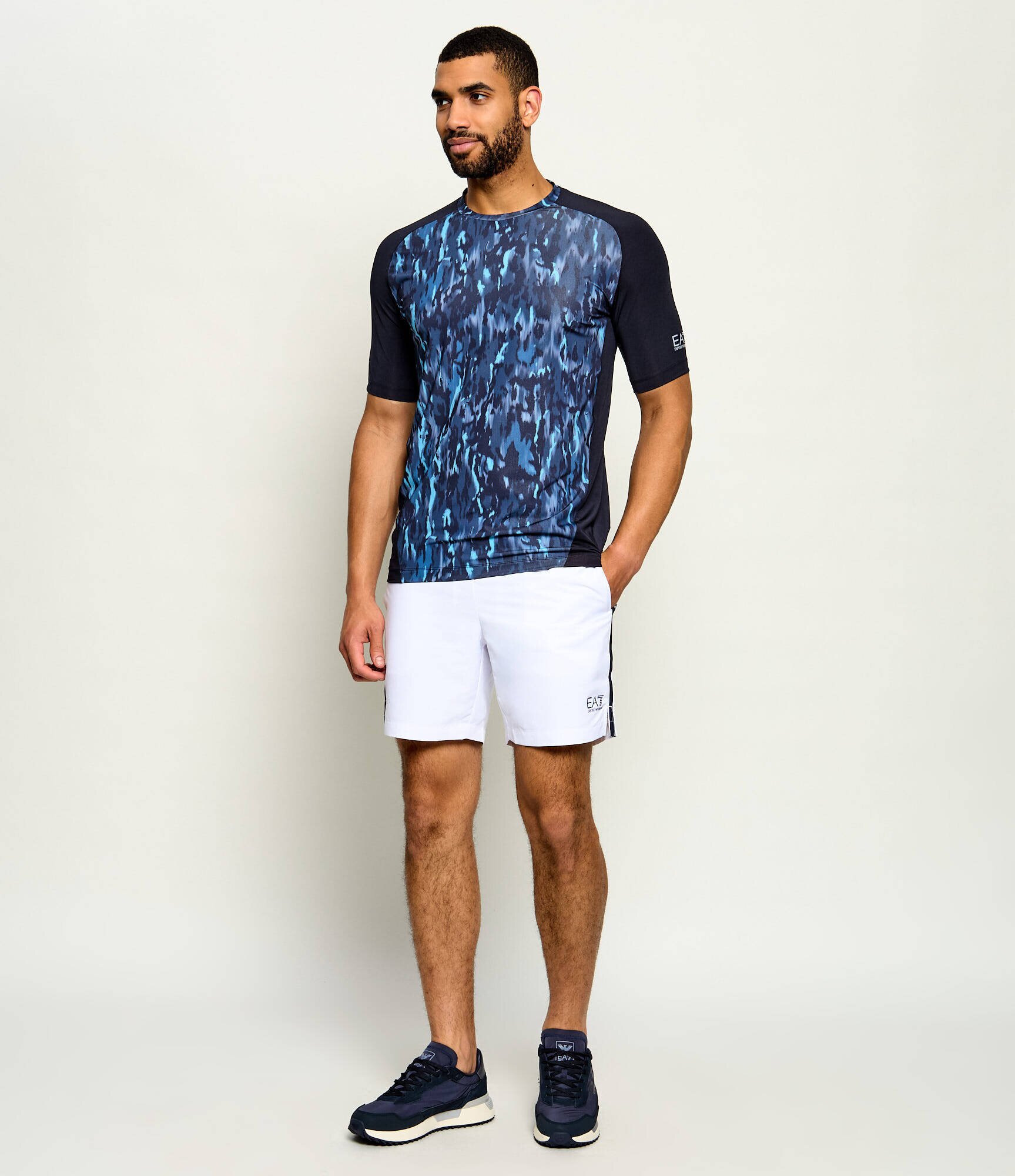EA7 Pantaloni scurți | regular fit