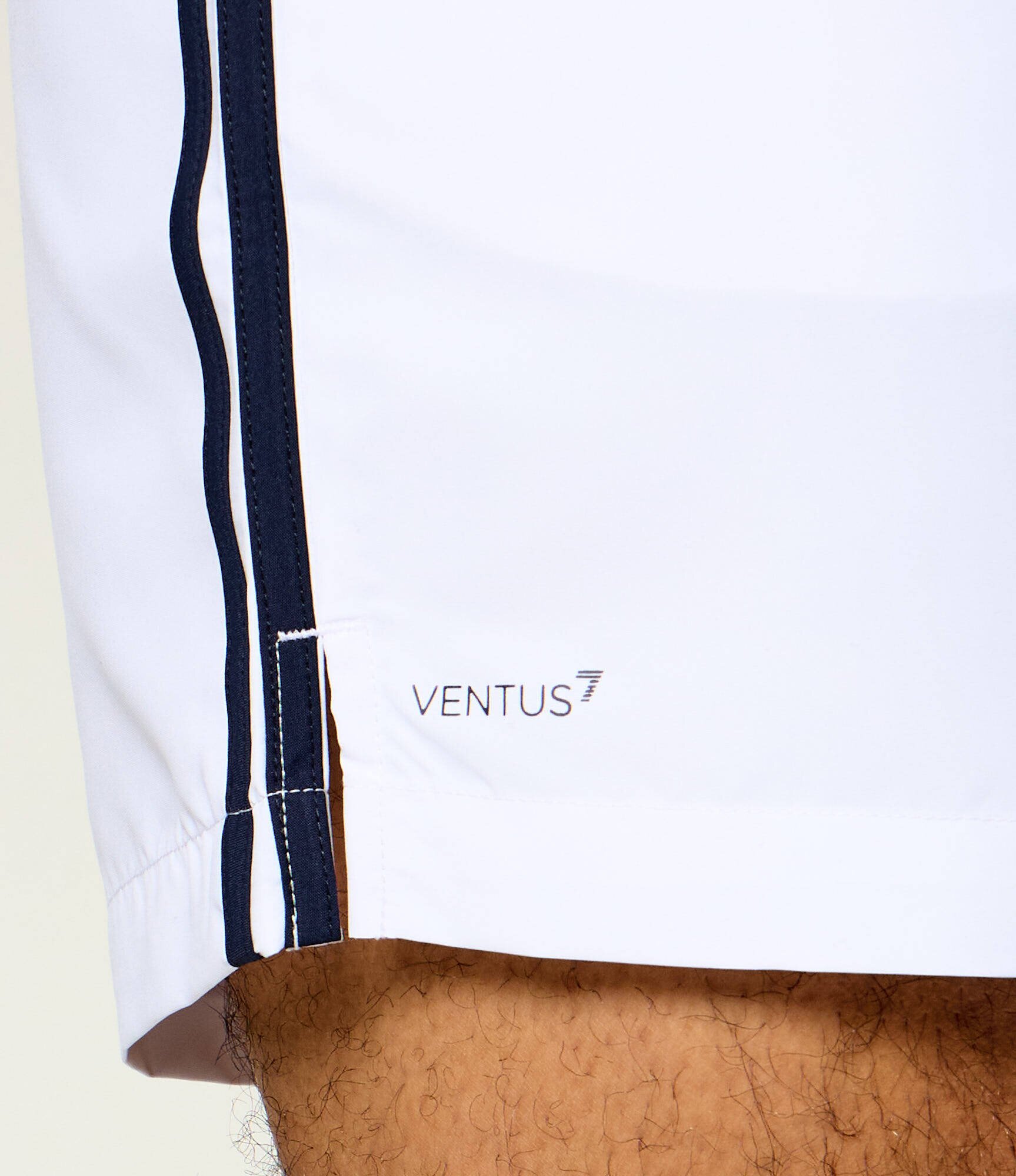 EA7 Pantaloni scurți | regular fit