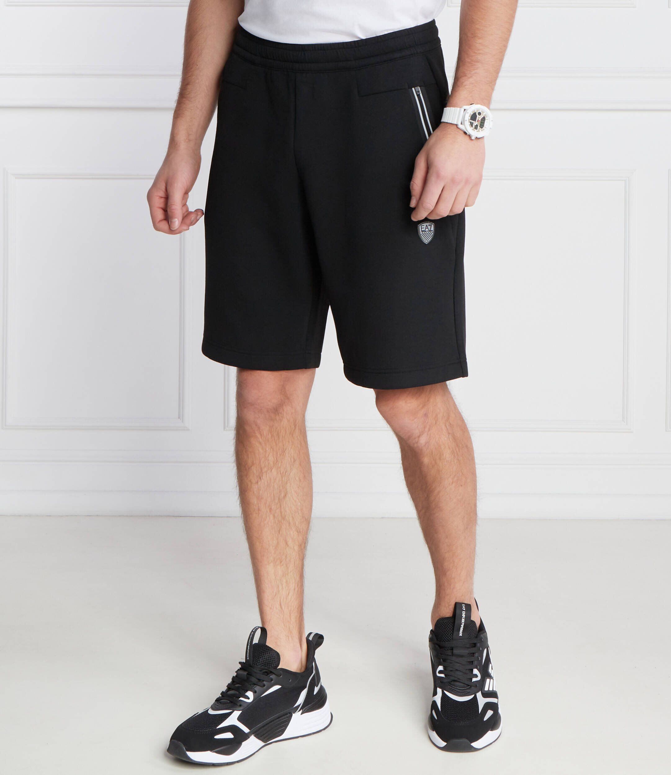 EA7 Pantaloni scurți | Regular Fit