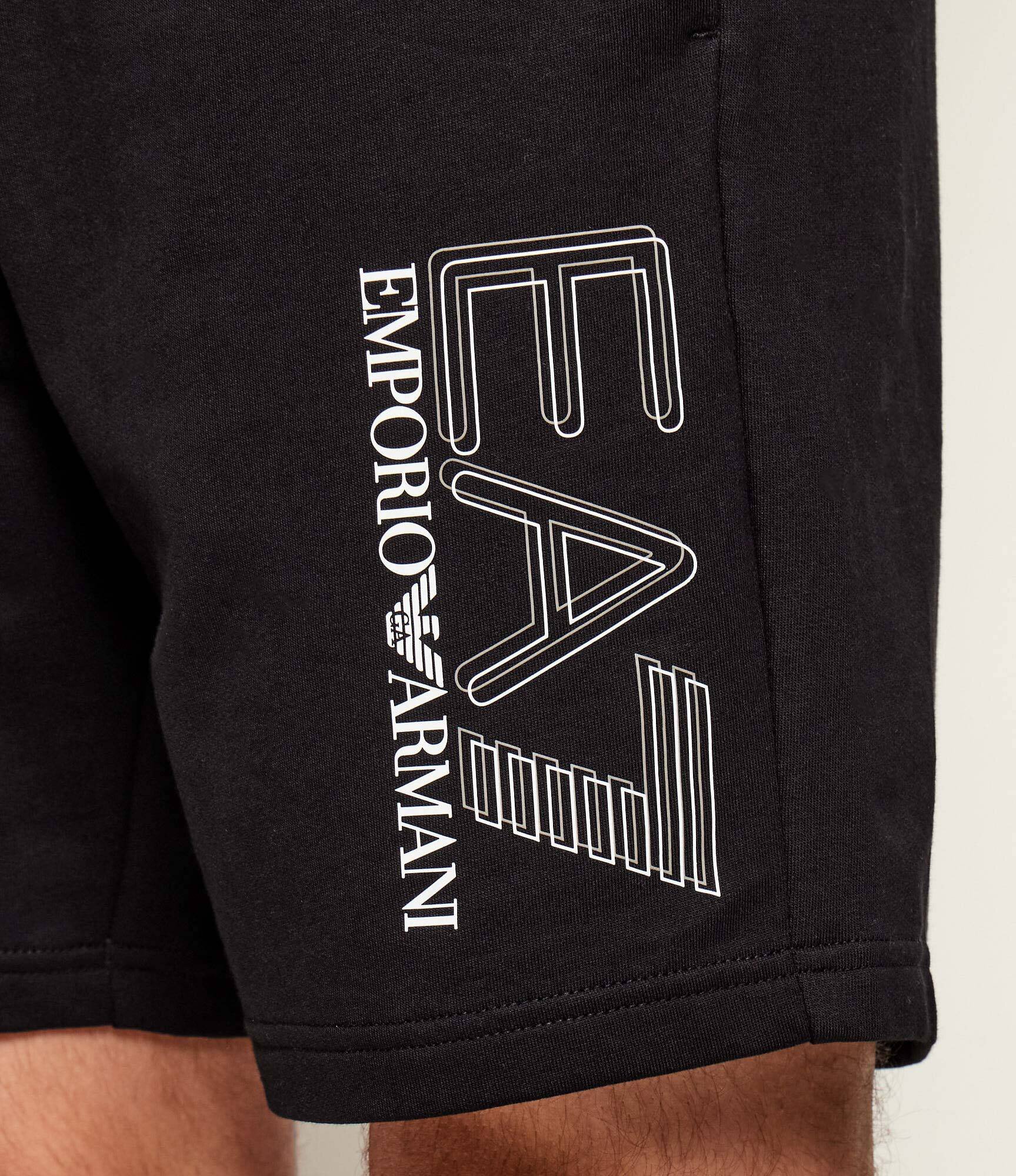 EA7 Pantaloni scurți | regular fit