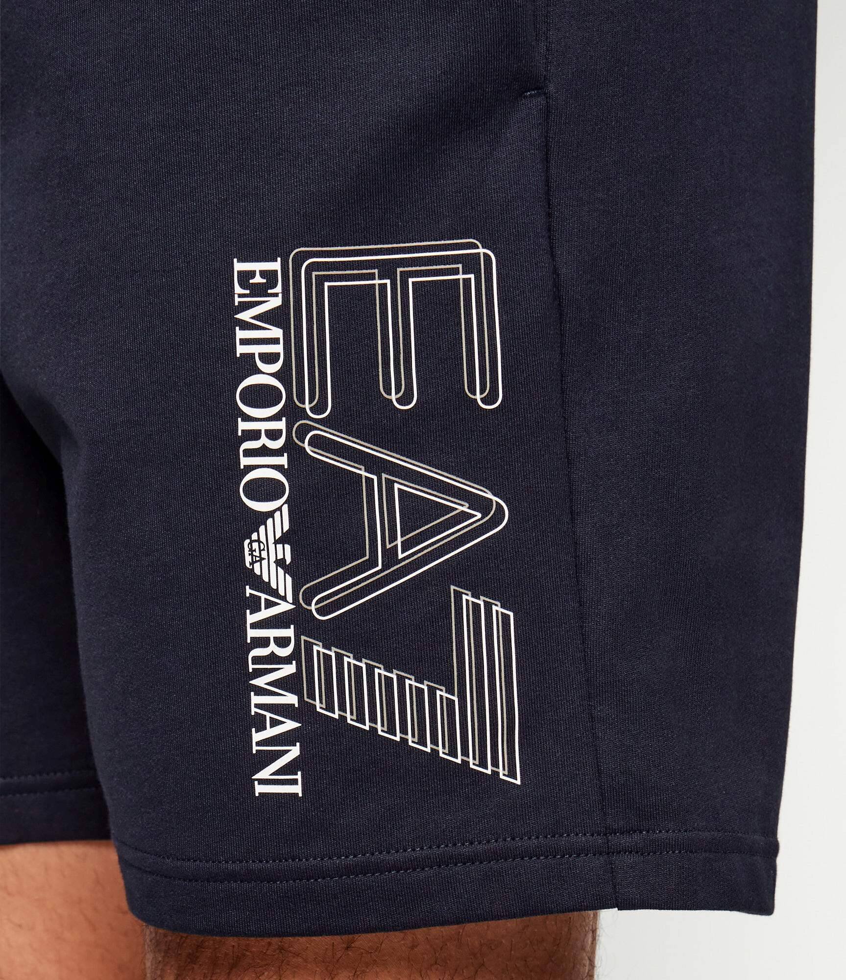EA7 Pantaloni scurți | regular fit