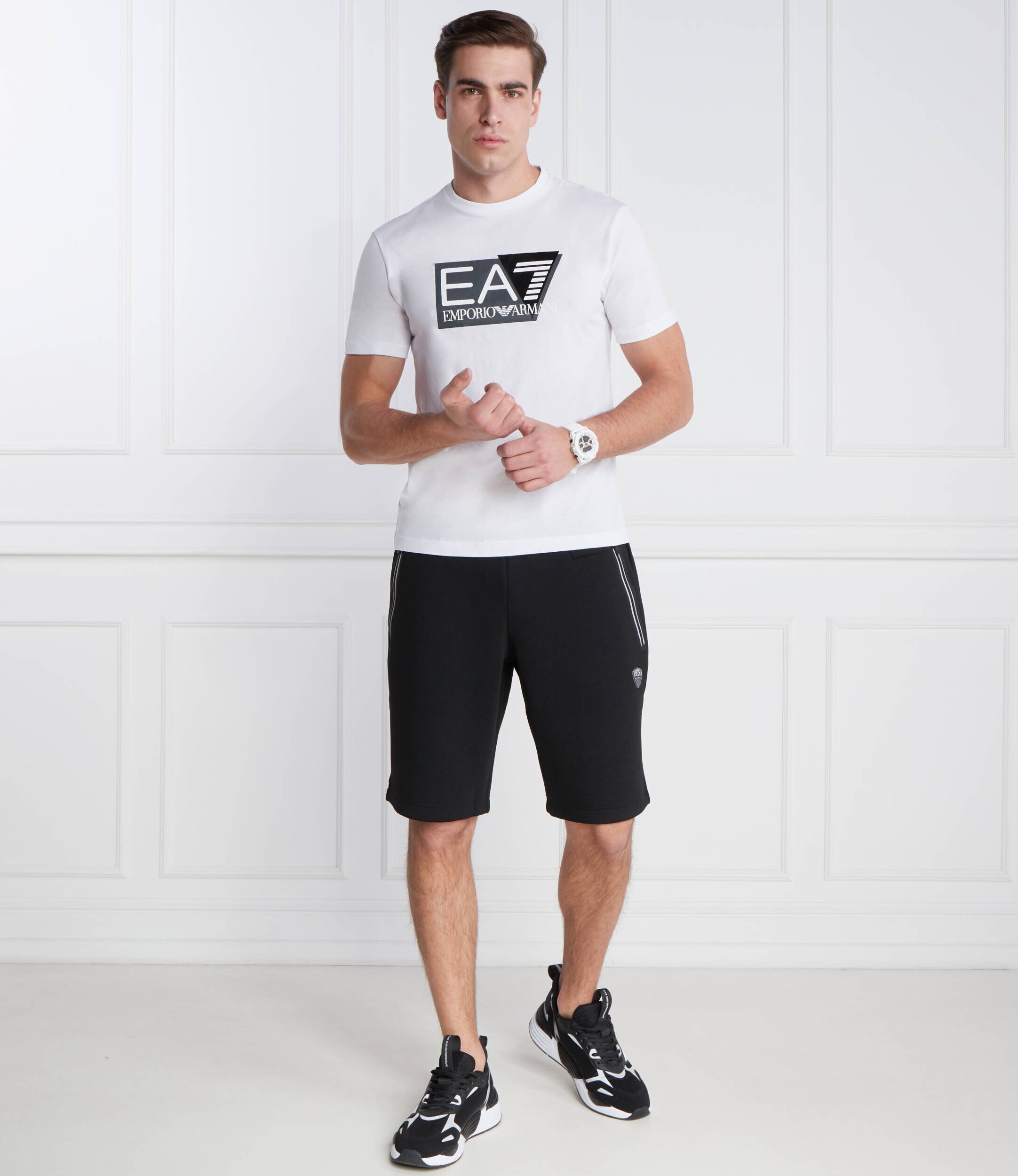 EA7 Pantaloni scurți | Regular Fit