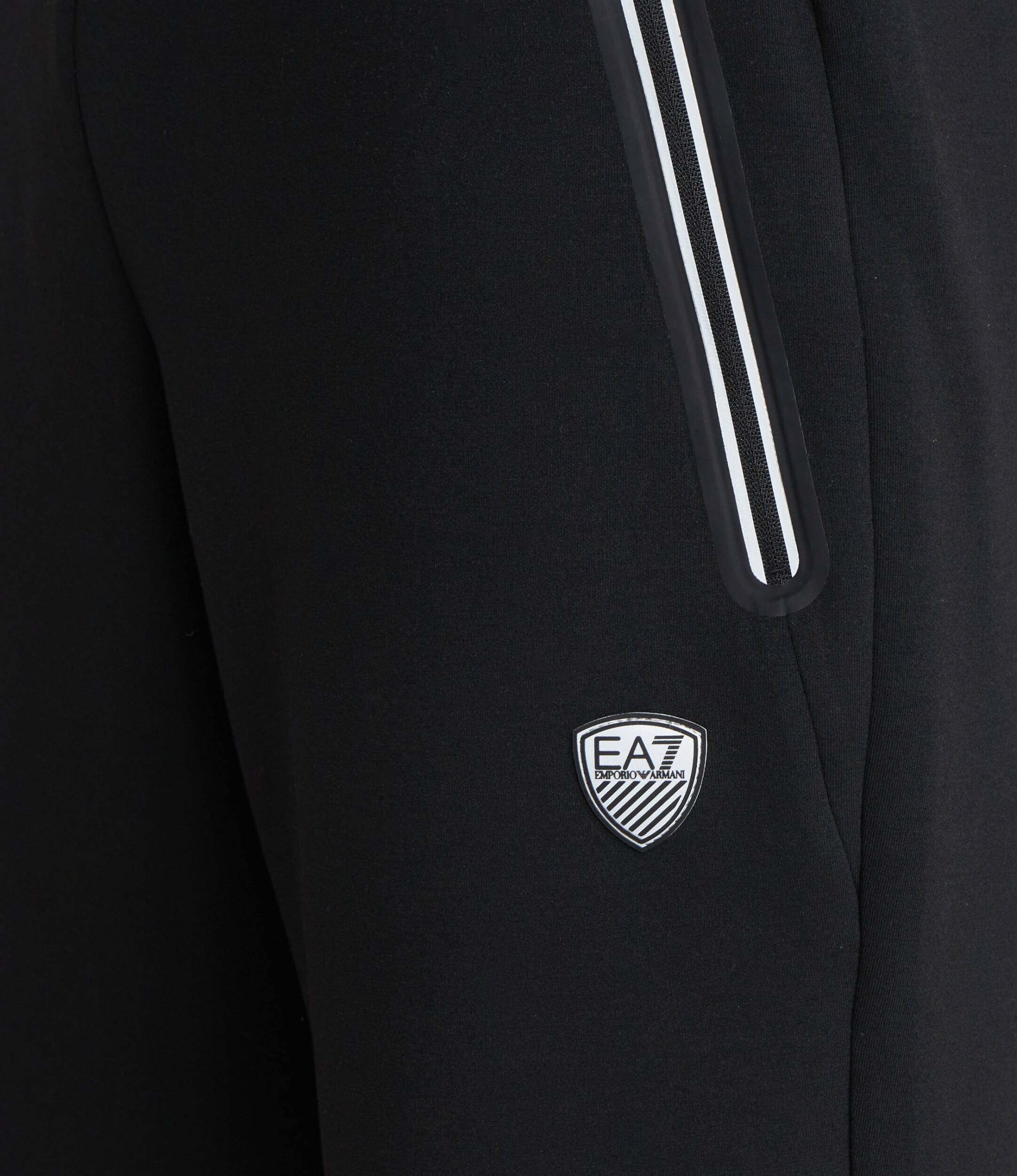 EA7 Pantaloni scurți | Regular Fit