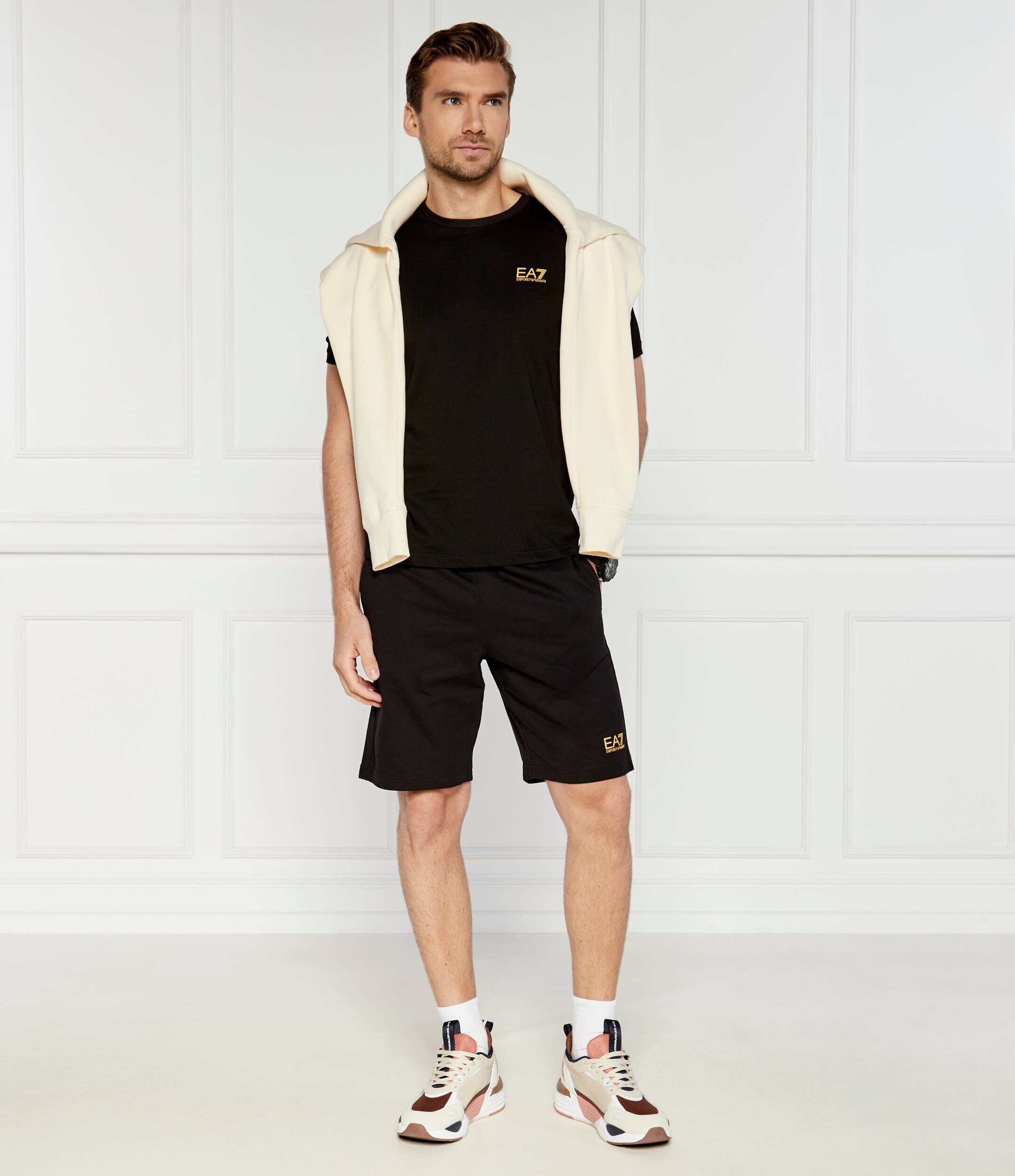 EA7 Pantaloni scurți | Regular Fit