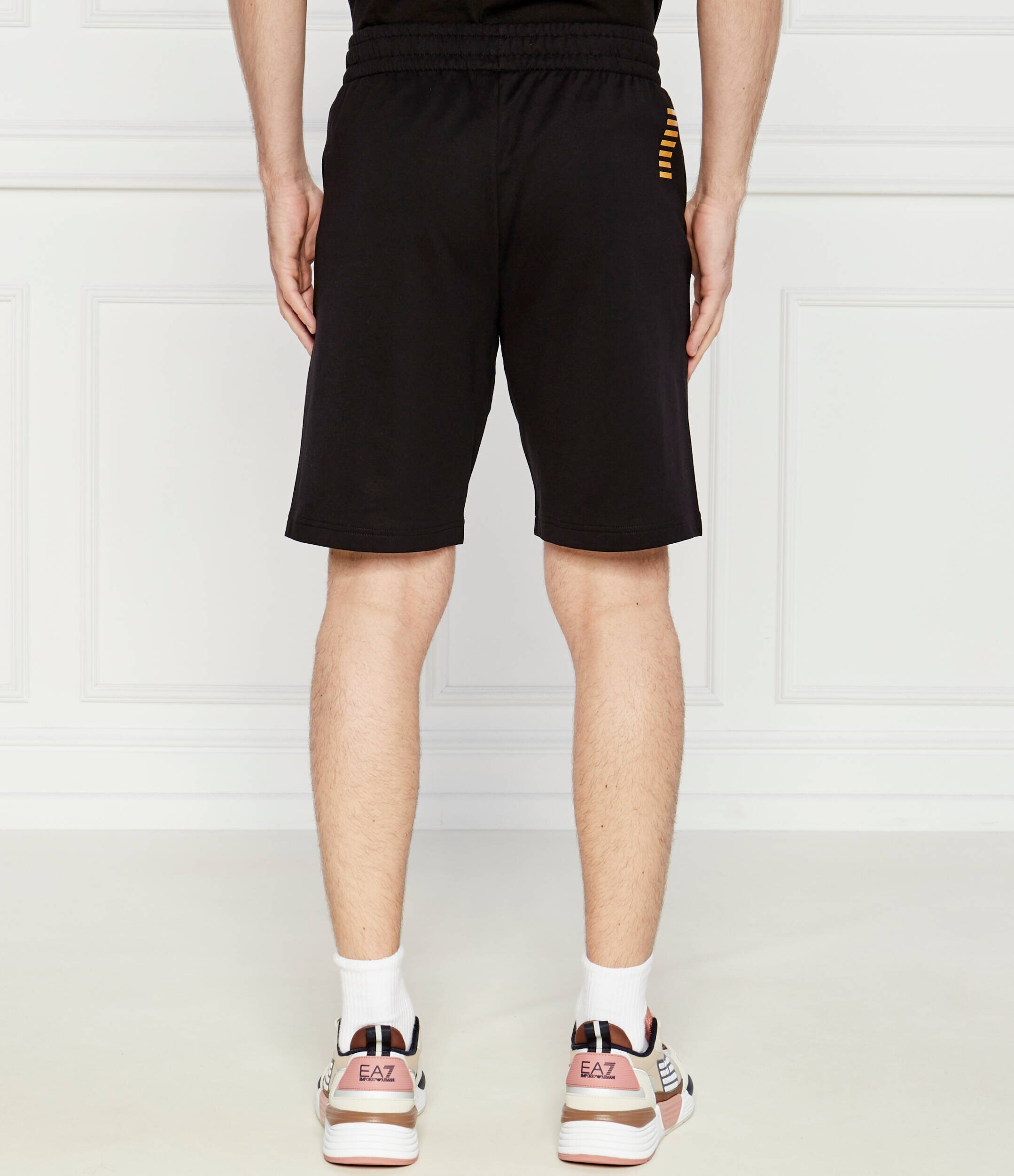 EA7 Pantaloni scurți | Regular Fit
