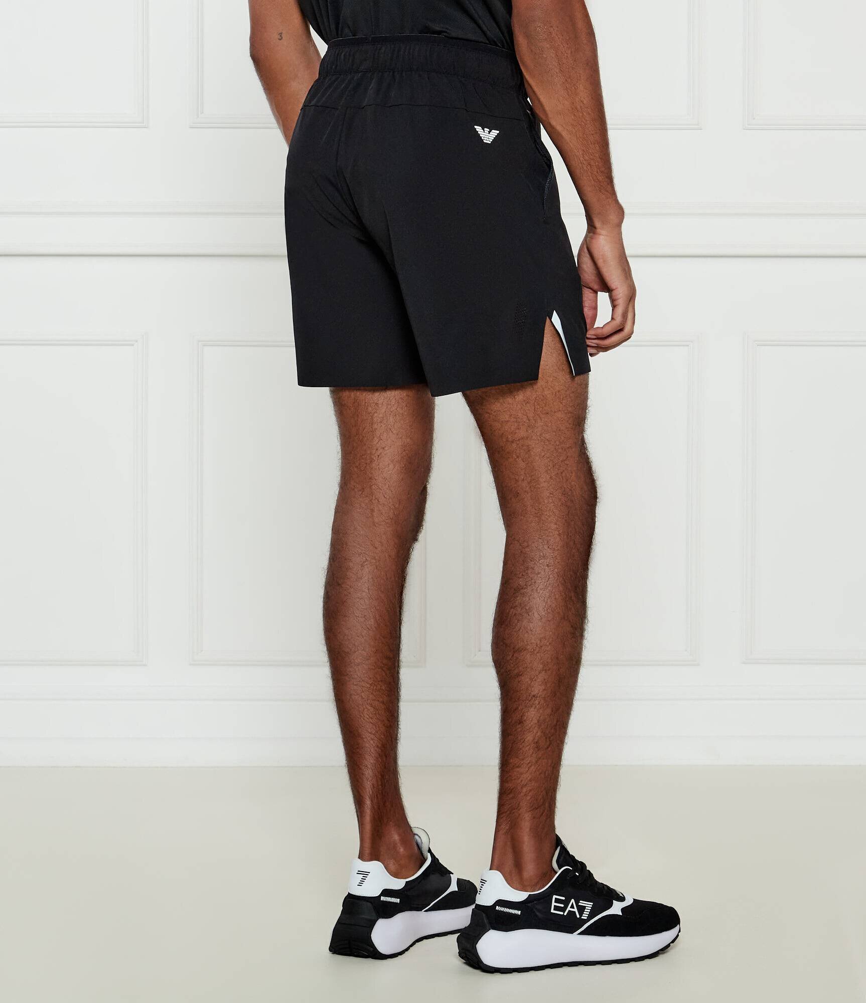 EA7 Pantaloni scurți | Regular Fit