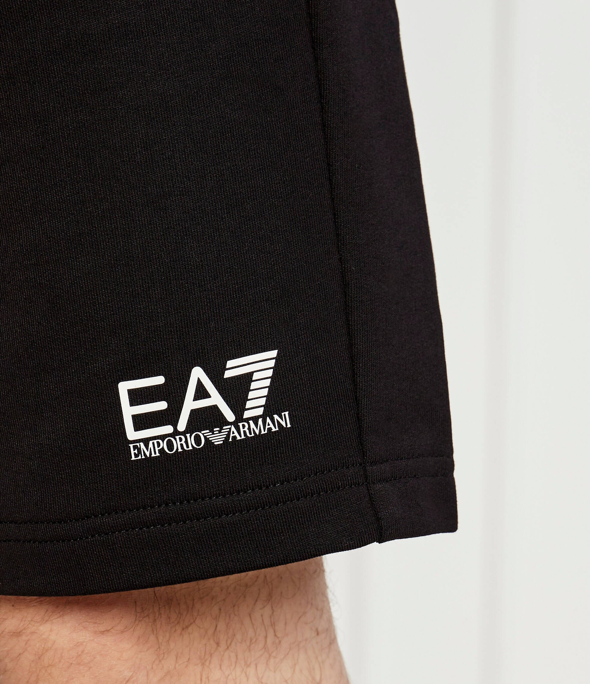 EA7 Pantaloni scurți | Regular Fit