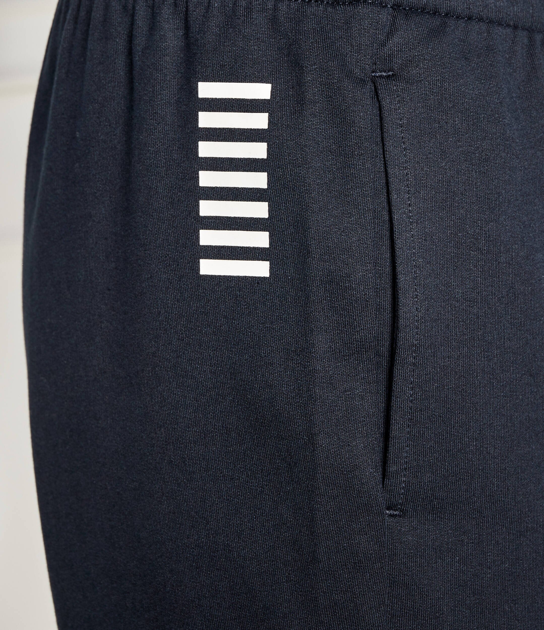 EA7 Pantaloni scurți | Regular Fit