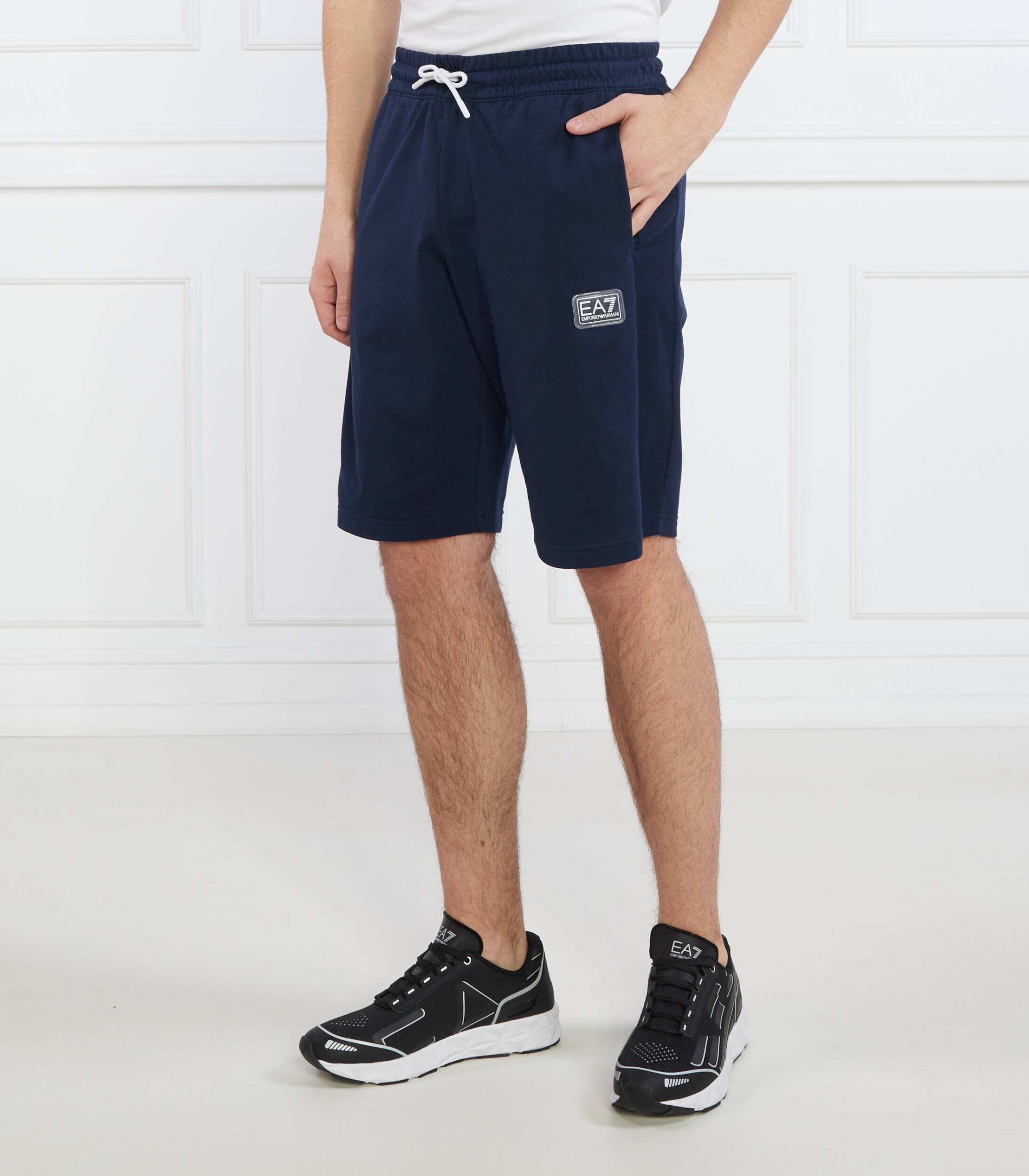 EA7 Pantaloni scurți | Regular Fit