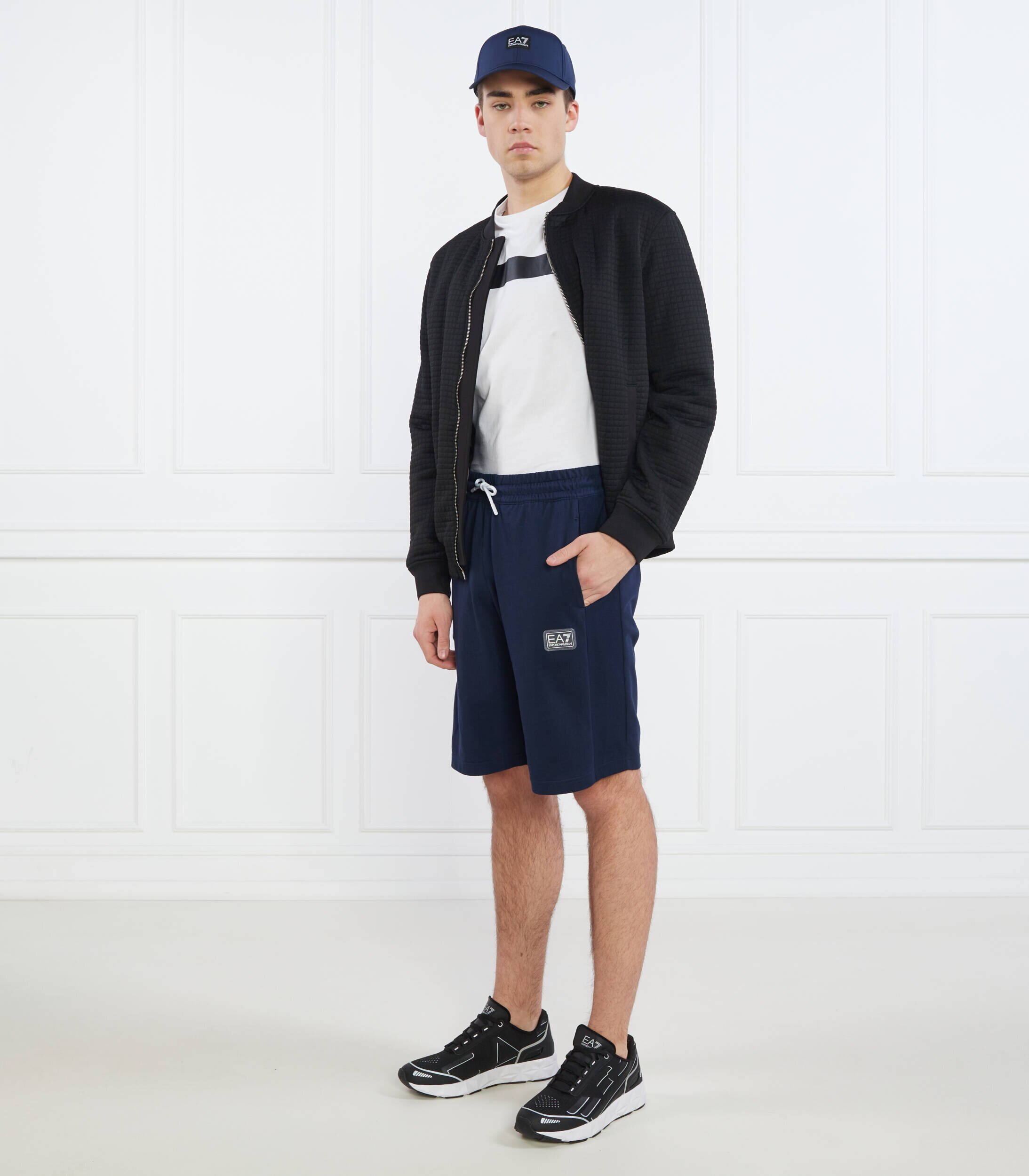 EA7 Pantaloni scurți | Regular Fit