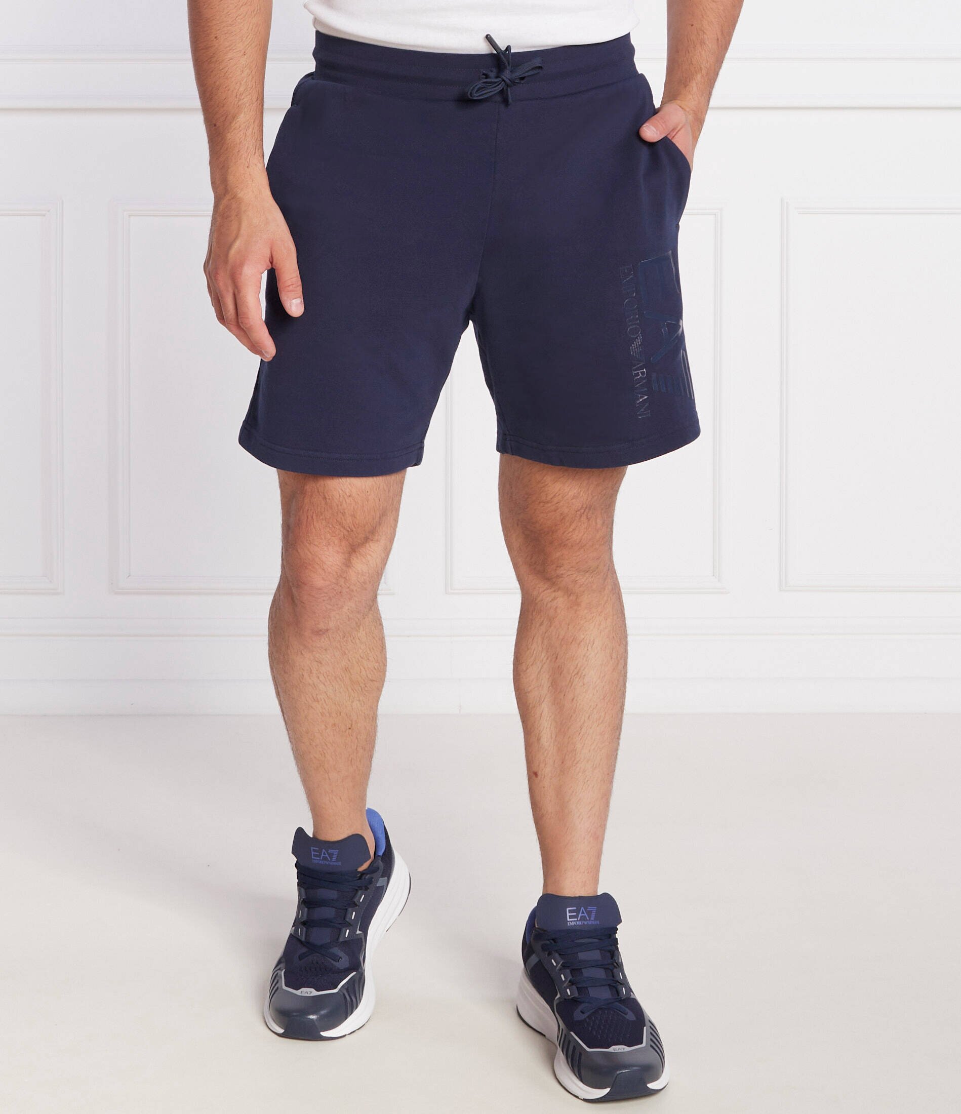 EA7 Pantaloni scurți | Regular Fit
