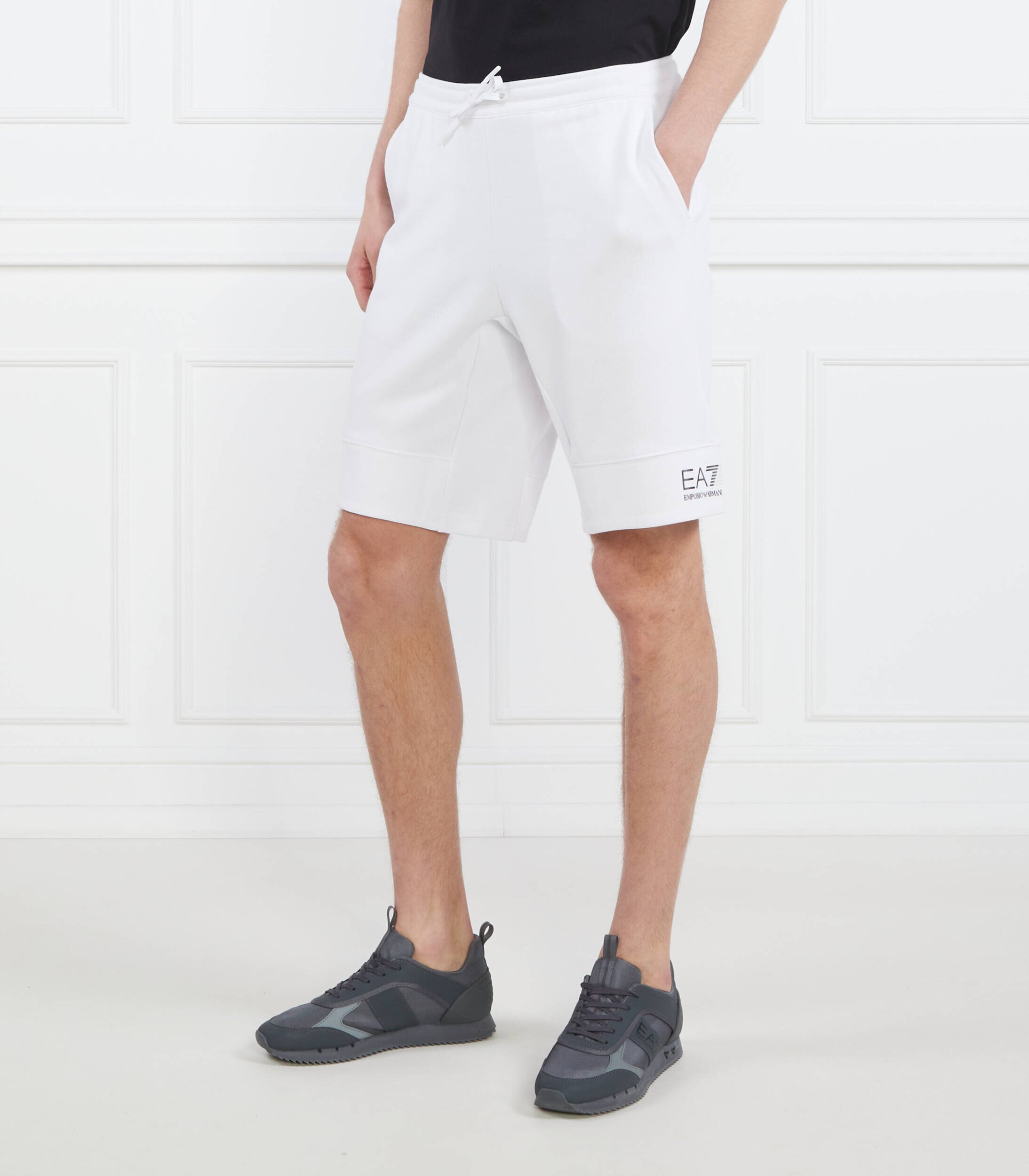 EA7 Pantaloni scurți | Regular Fit