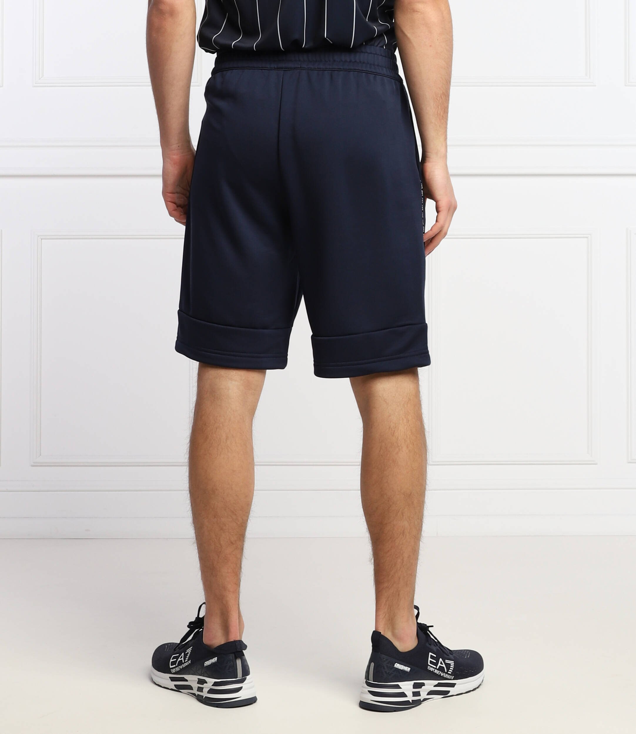 EA7 Pantaloni scurți | Regular Fit