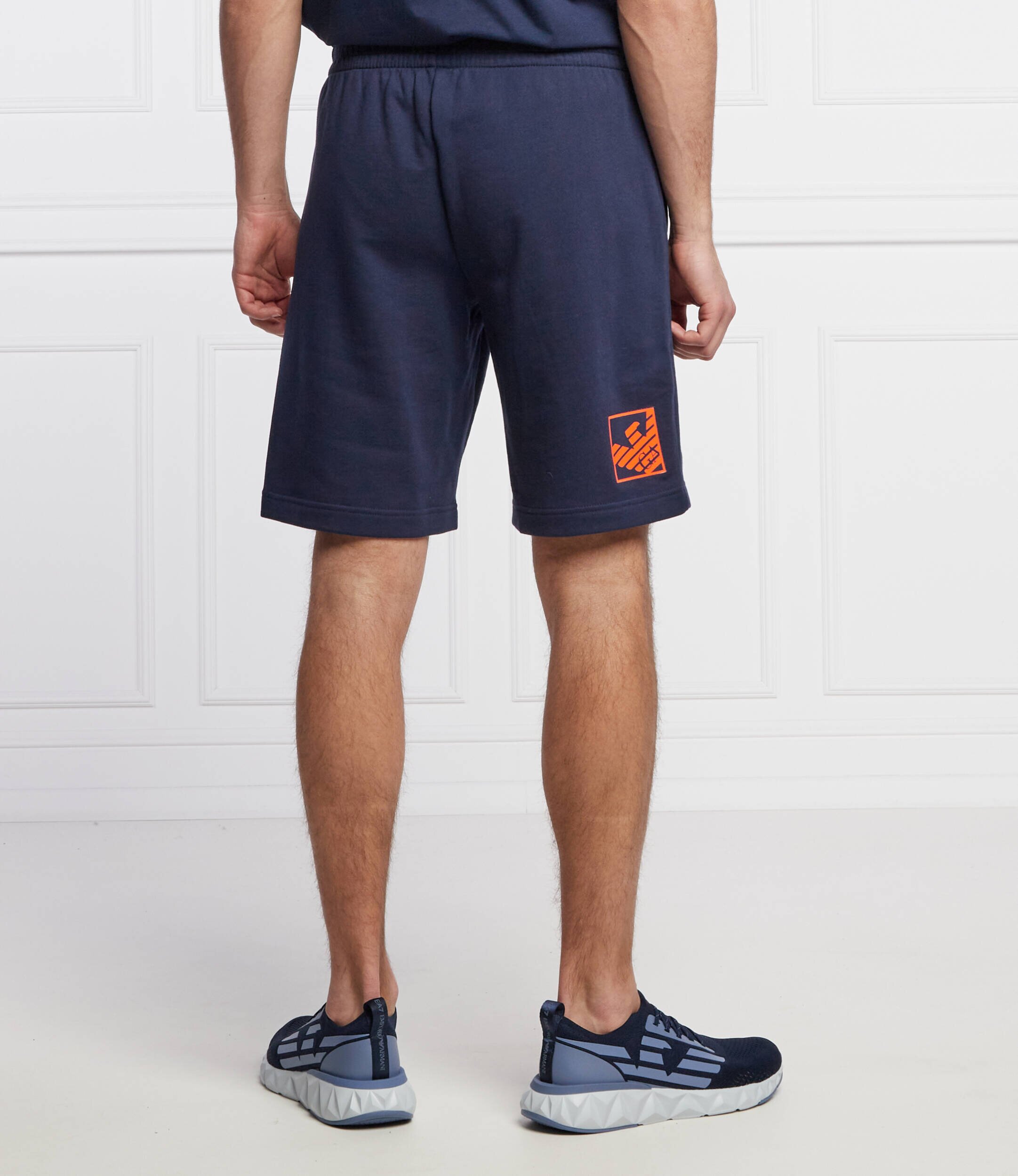 EA7 Pantaloni scurți | Regular Fit