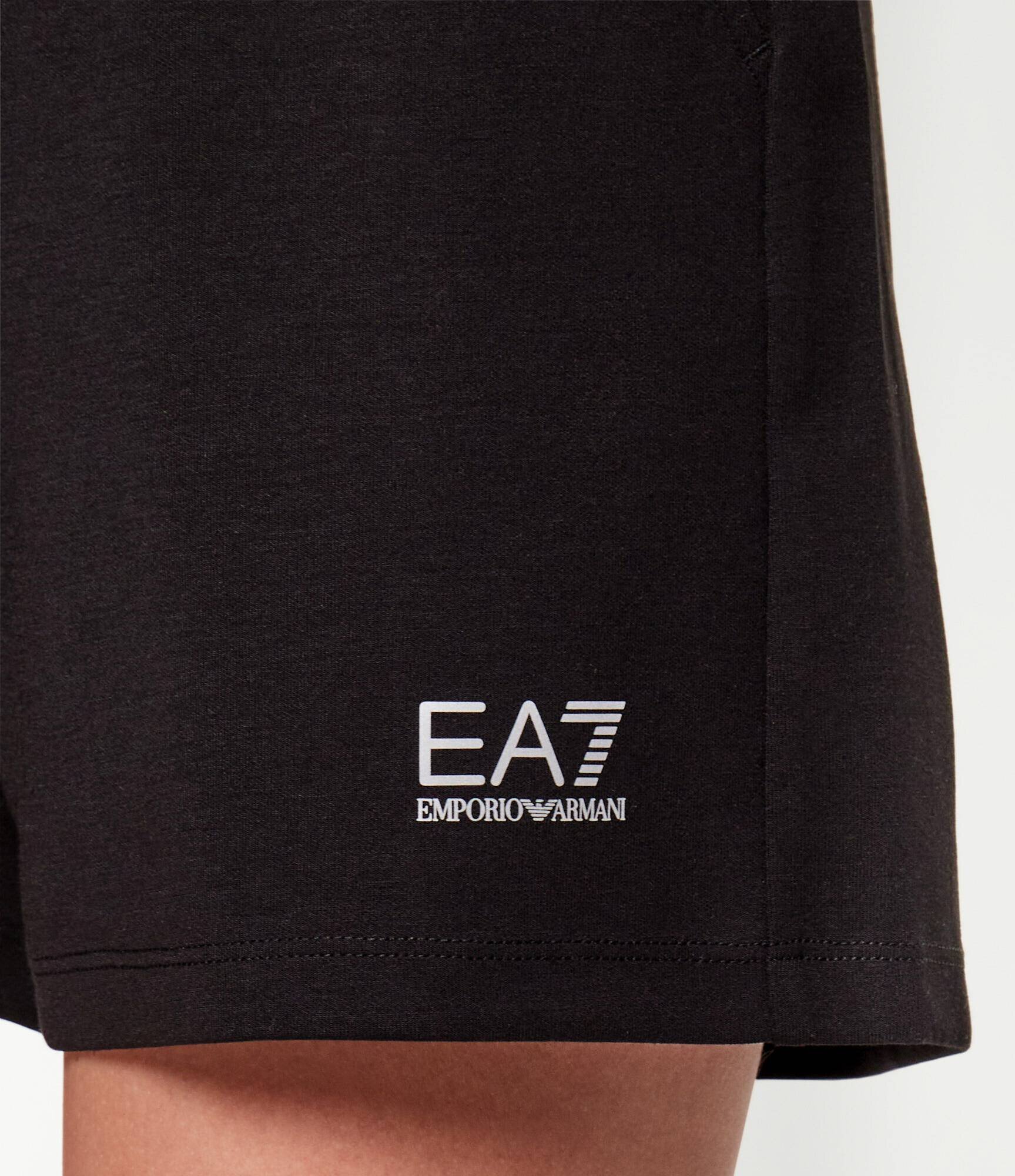 EA7 Pantaloni scurți | regular fit