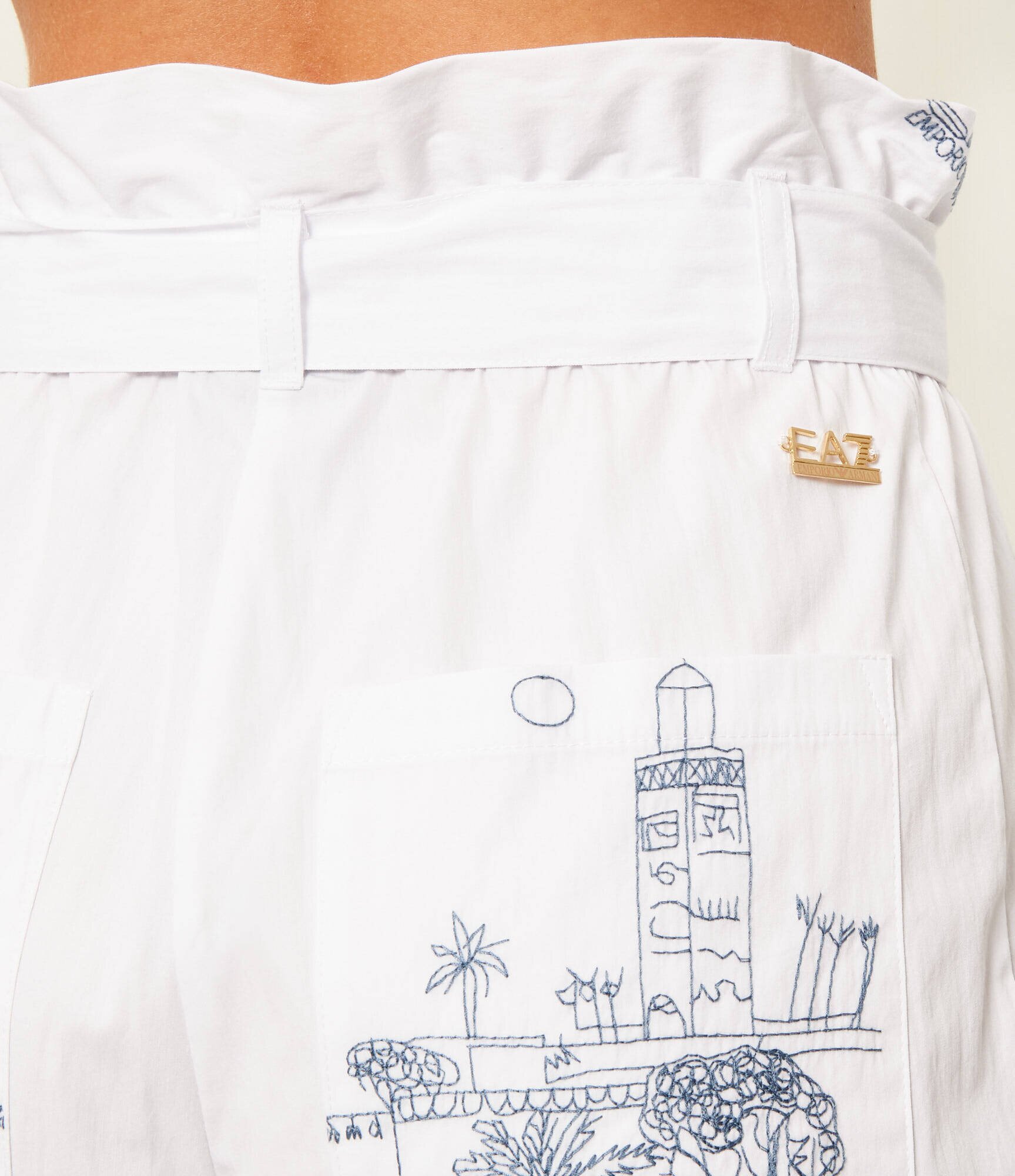 EA7 Pantaloni scurți | regular fit