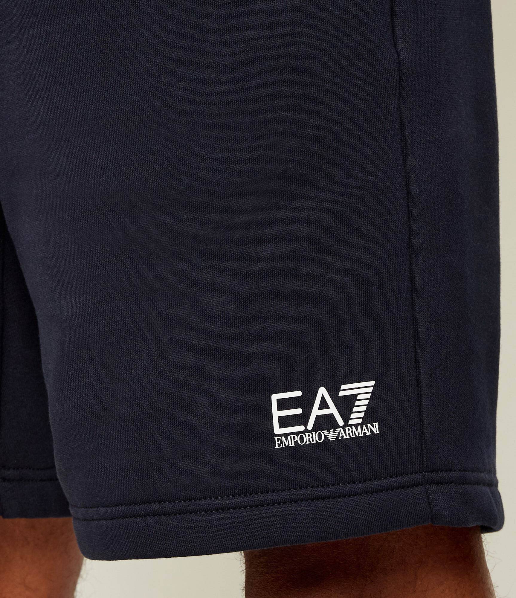 EA7 Pantaloni scurți | regular fit