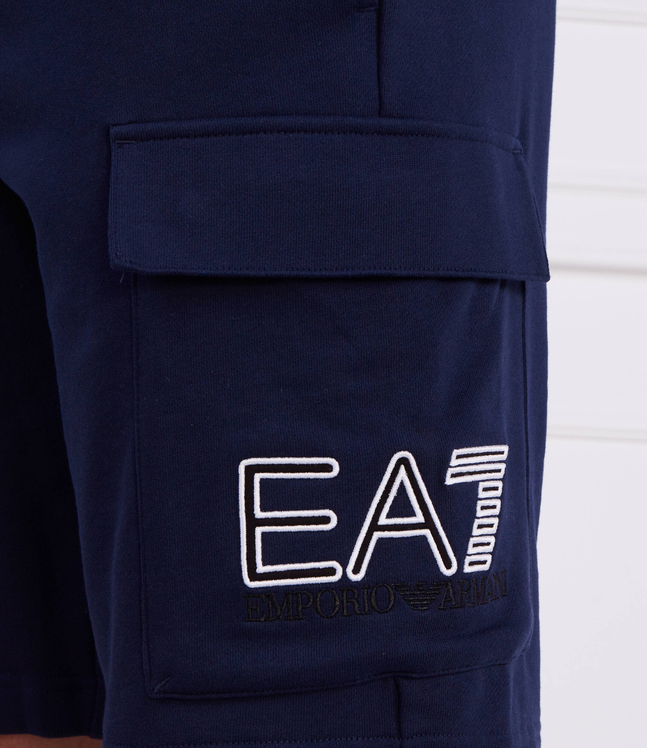 EA7 Pantaloni scurți | Relaxed fit