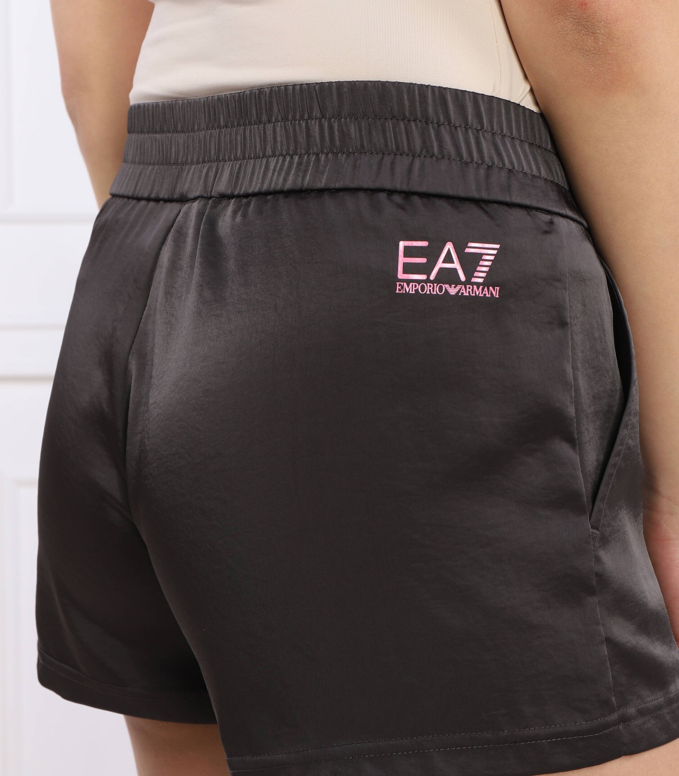 EA7 Pantaloni scurți | Slim Fit