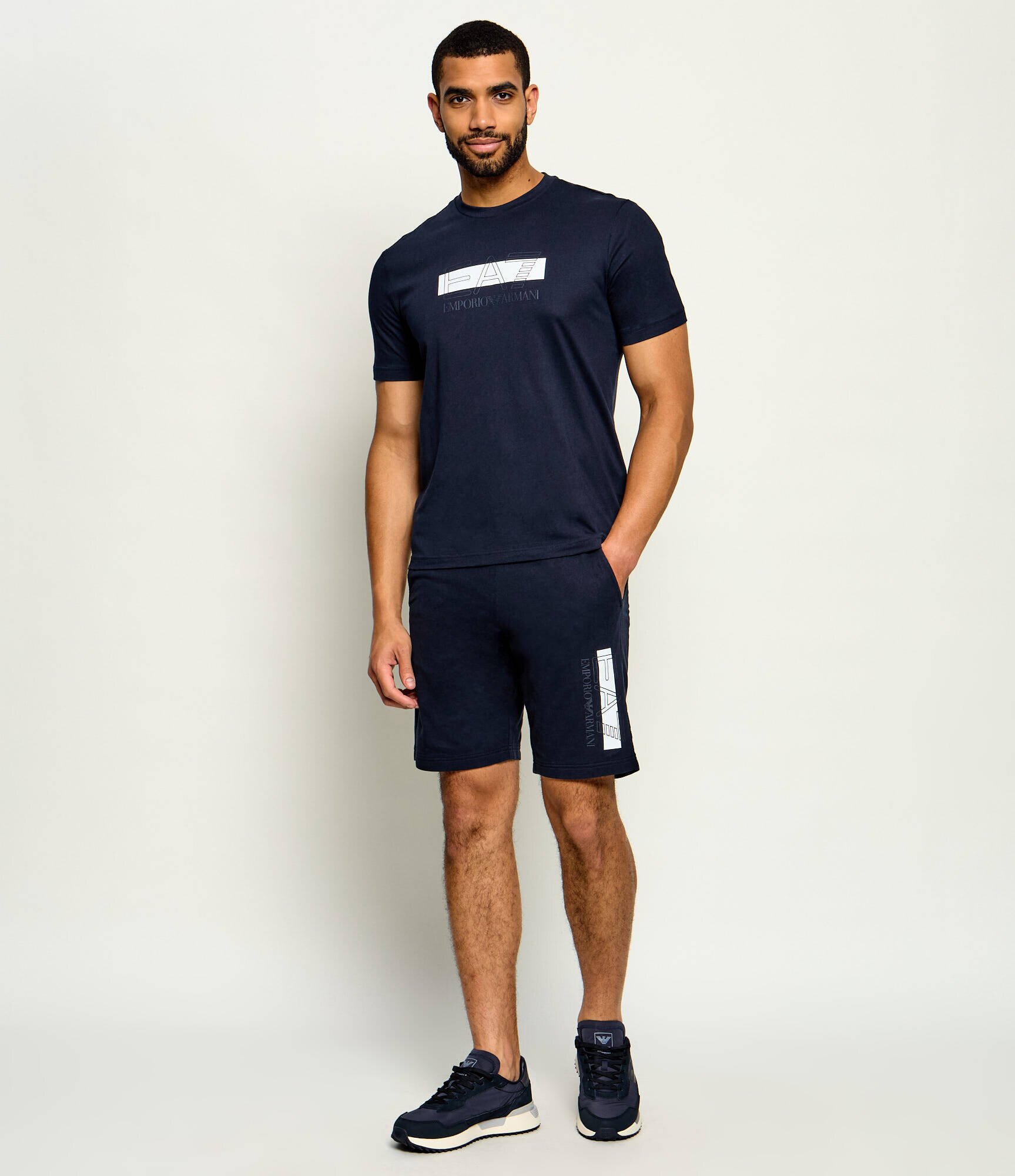 EA7 Pantaloni scurți | Slim Fit