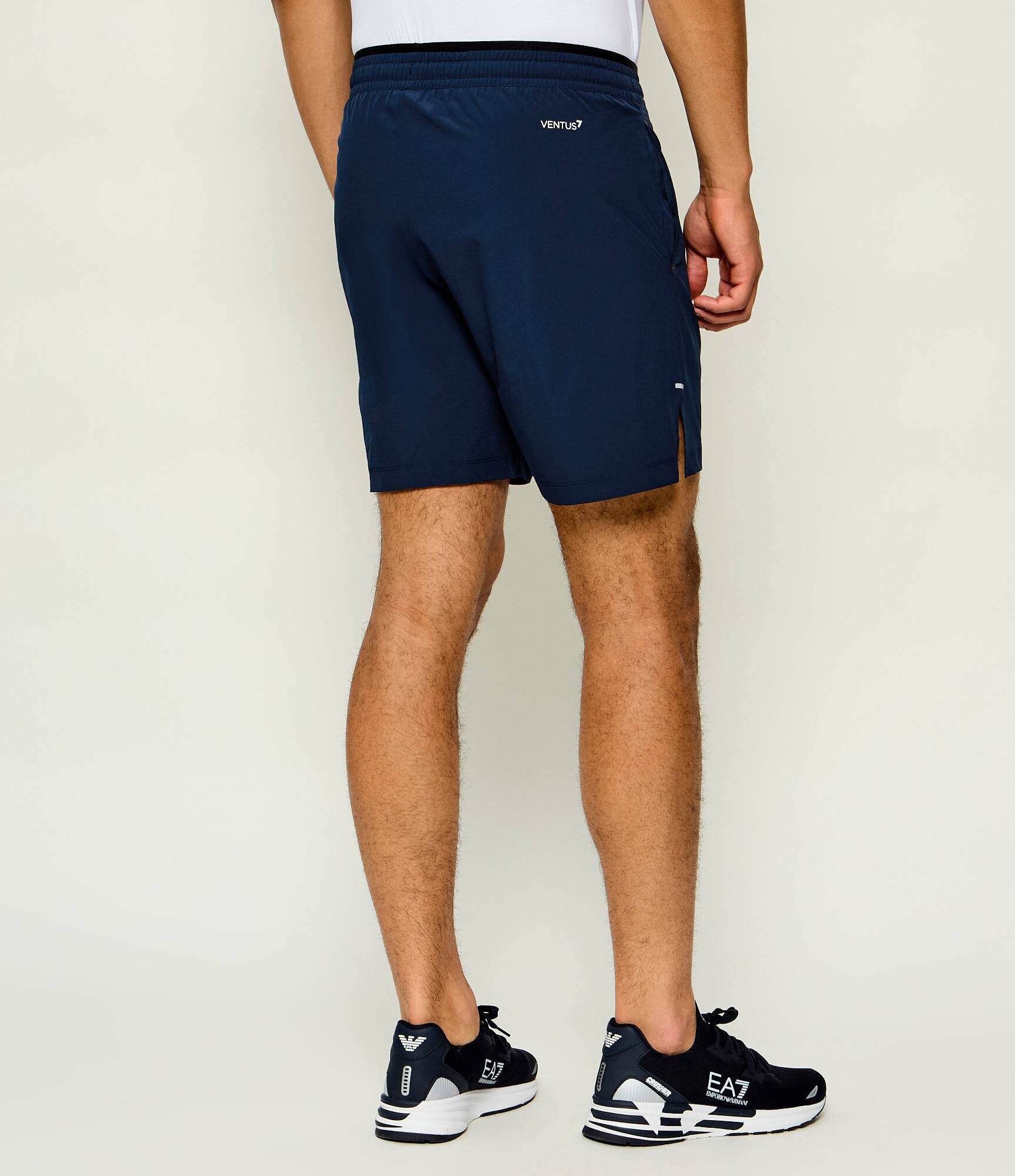 EA7 Pantaloni scurți | Slim Fit