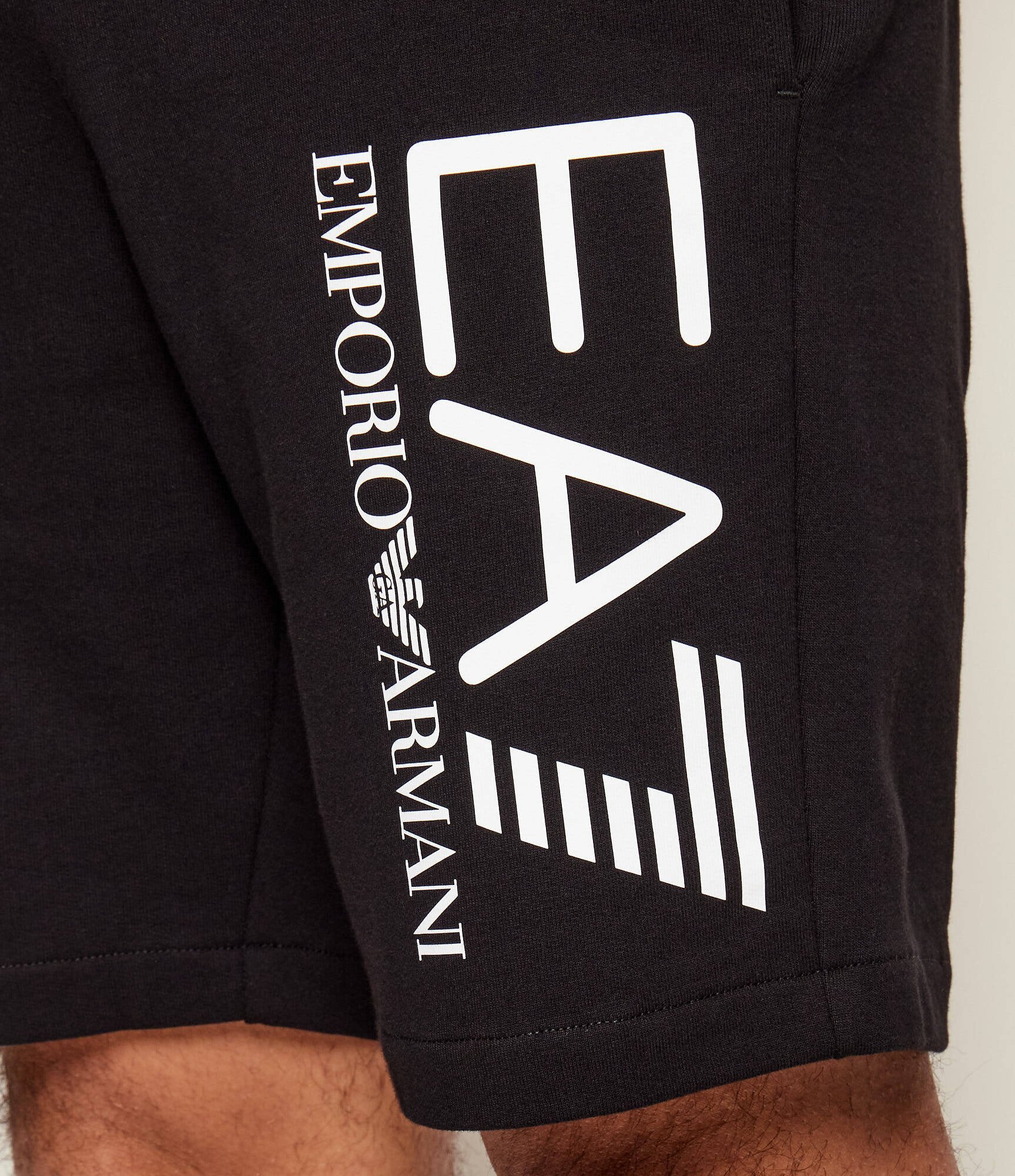 EA7 Pantaloni scurți | Slim Fit