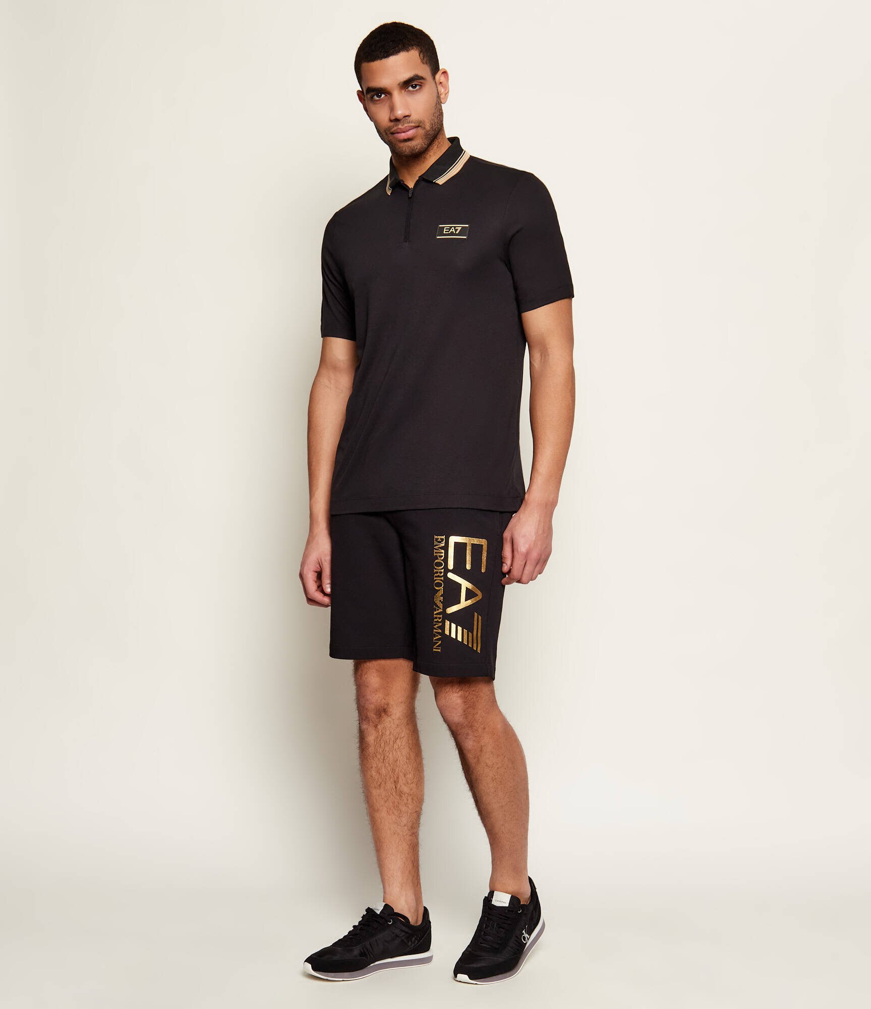 EA7 Pantaloni scurți | Slim Fit