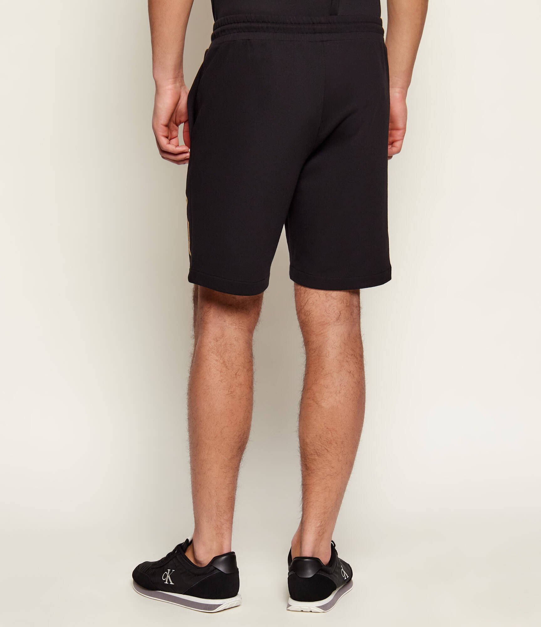 EA7 Pantaloni scurți | Slim Fit