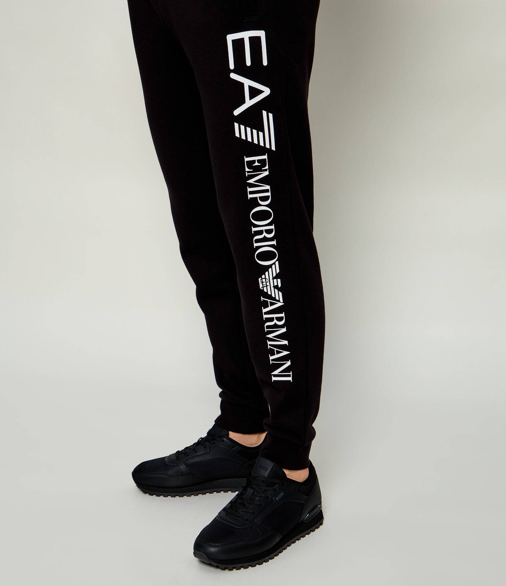 EA7 pantaloni treningowe | regular fit