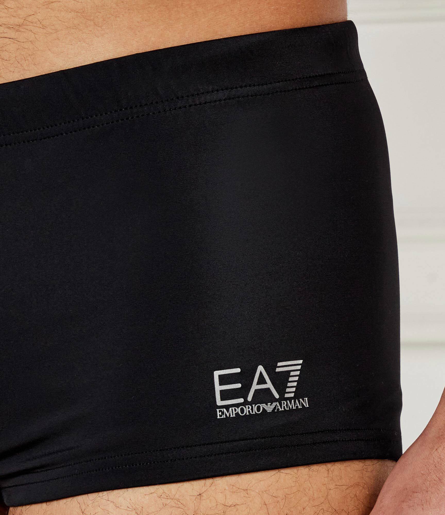 EA7 Slipi