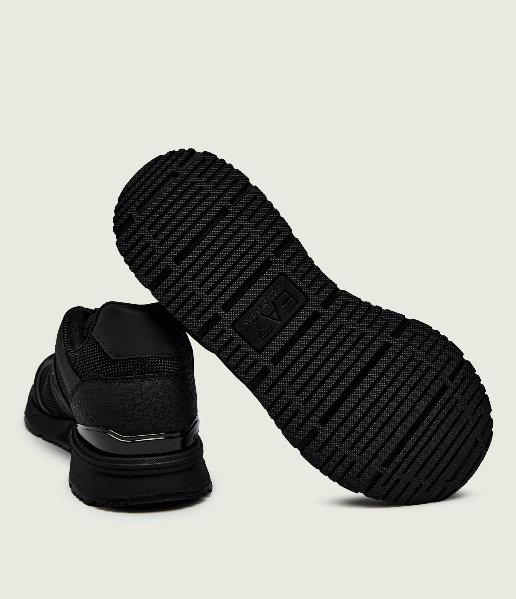 EA7 Sneakers