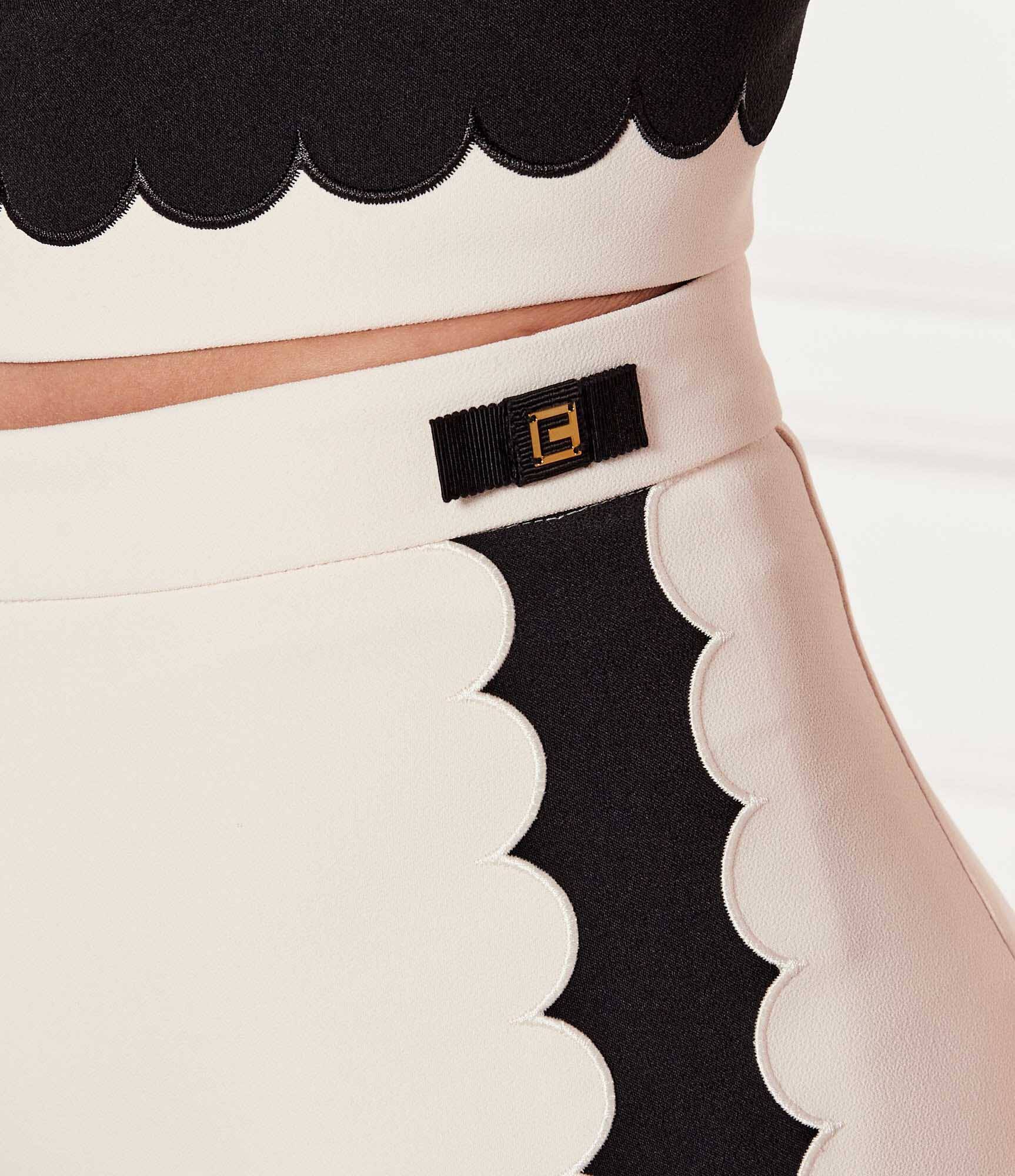 Elisabetta Franchi Pantaloni scurți | Slim Fit