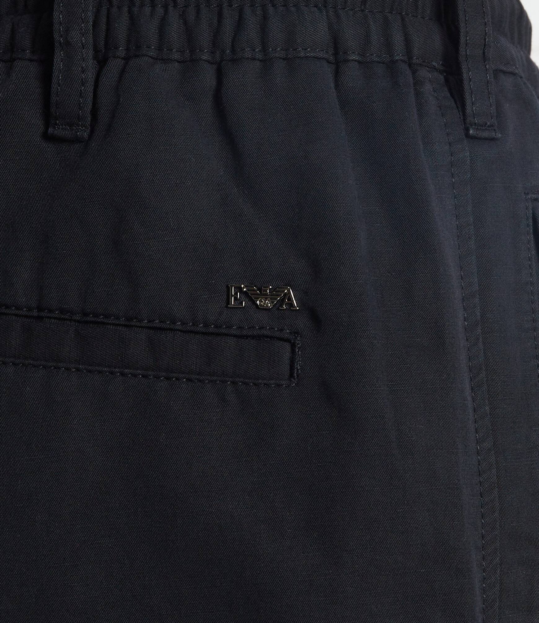 Emporio Armani De in pantaloni scurți chino | regular fit