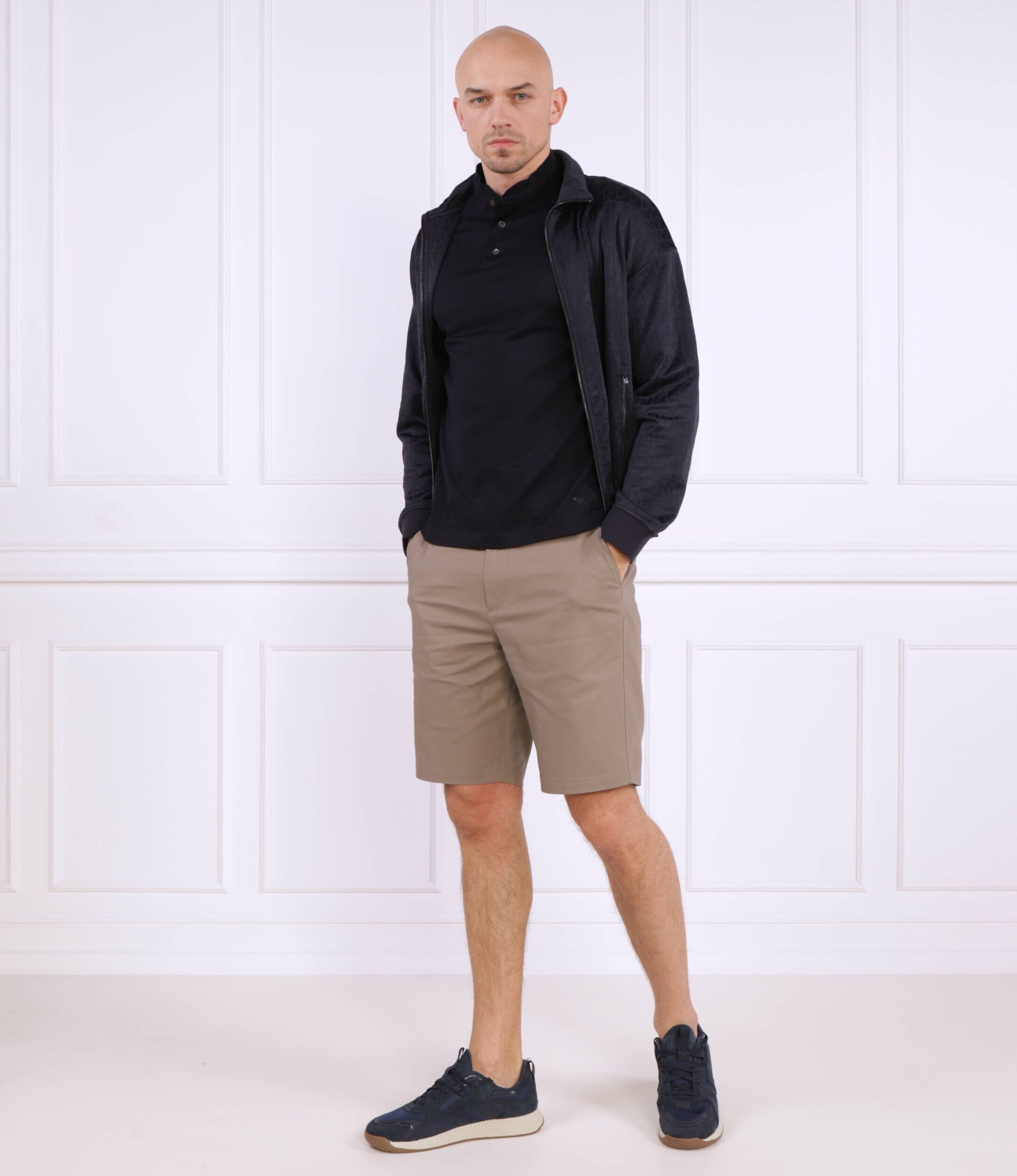 Emporio Armani Pantaloni scurți chino | regular fit