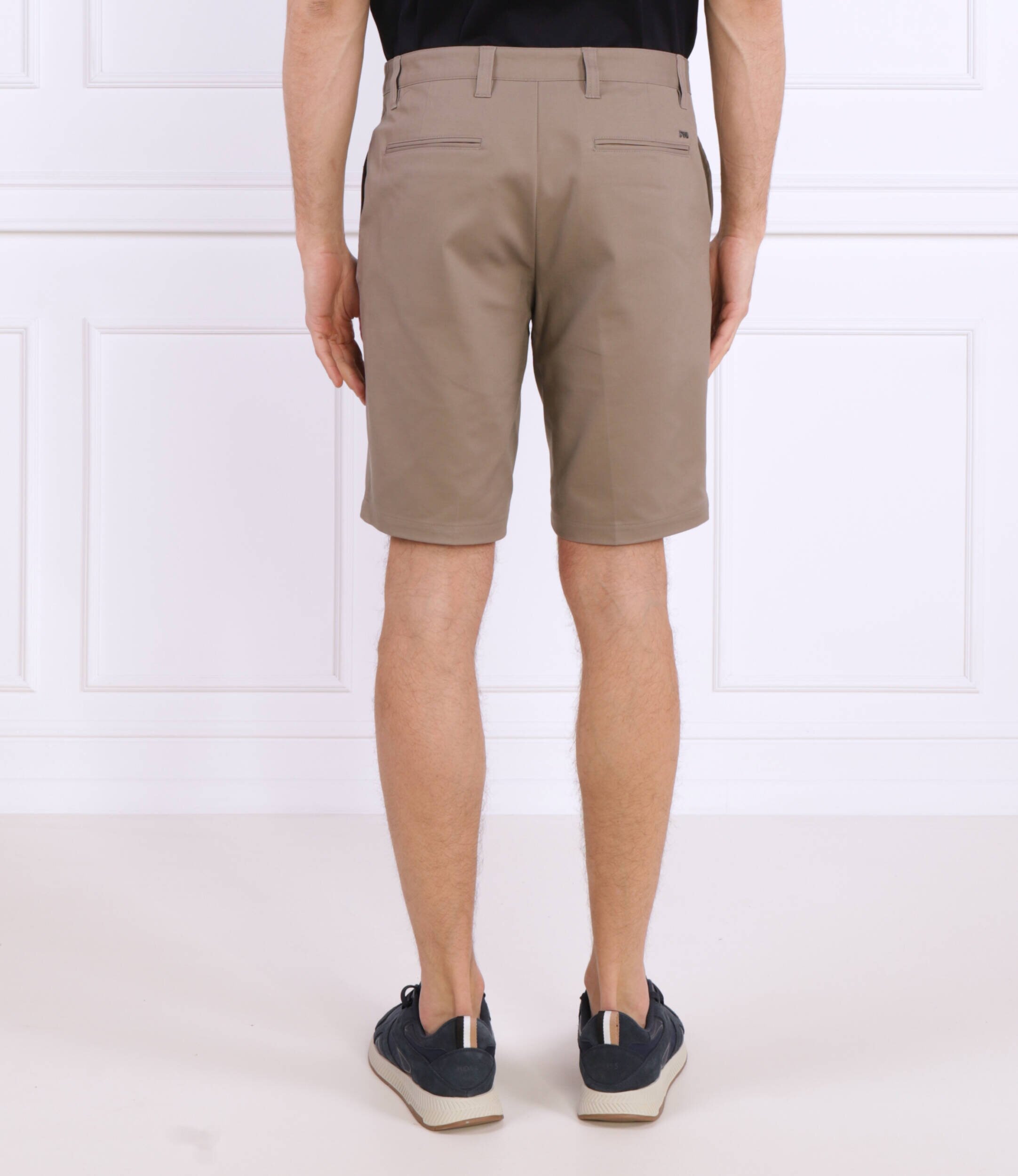 Emporio Armani Pantaloni scurți chino | regular fit
